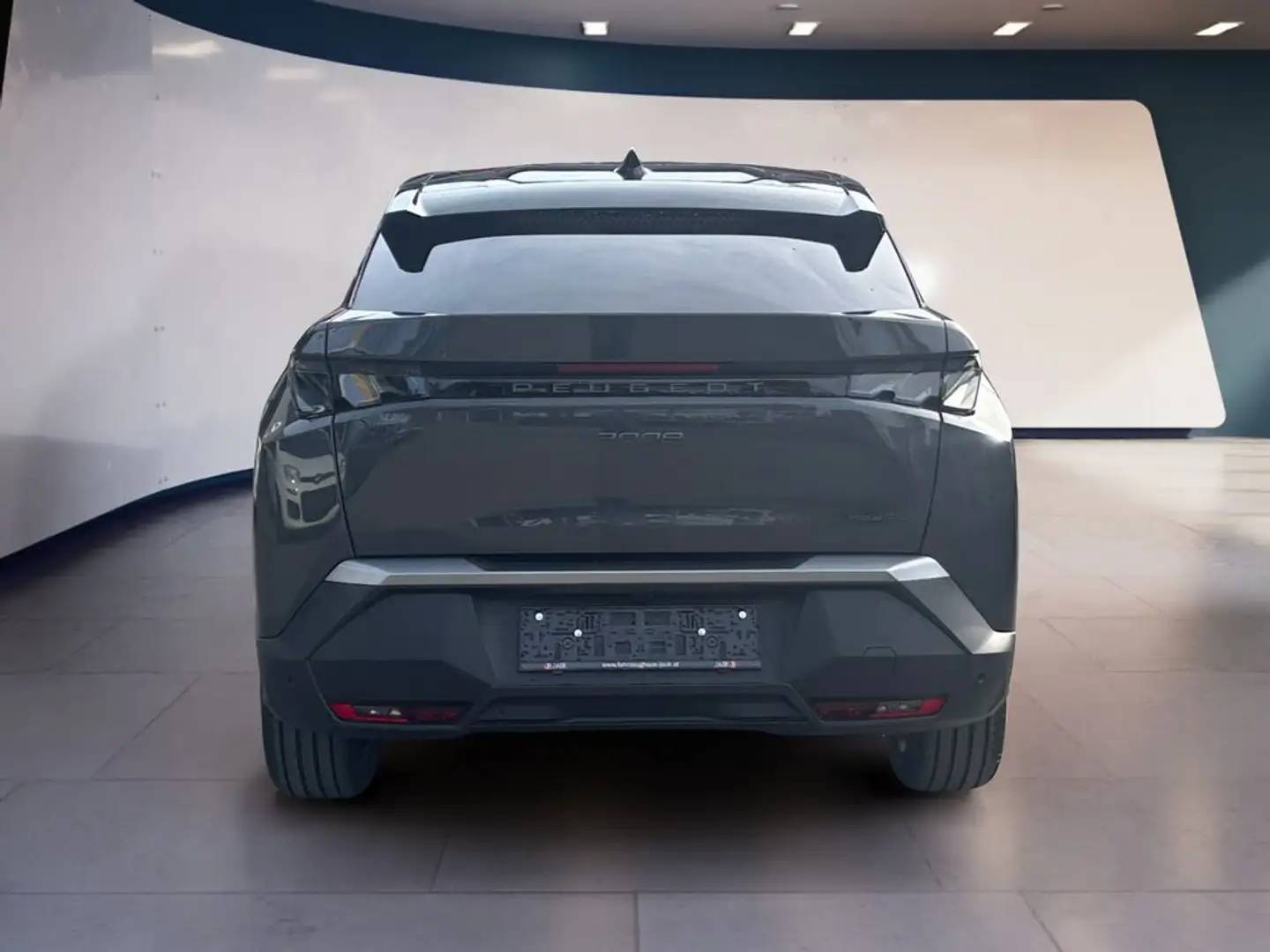 Peugeot 3008 Hybrid 145 GT Grau - 2