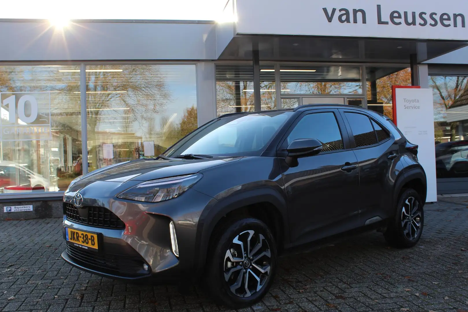 Toyota Yaris Cross 1.5 Hybrid 115 FIRST EDITION LED KOPLAMPEN STUUR-S Gris - 1