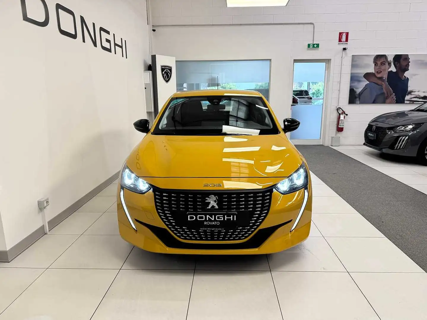 Peugeot 208 Active Pack BlueHDi 100cv S&S 5 porte Giallo - 2
