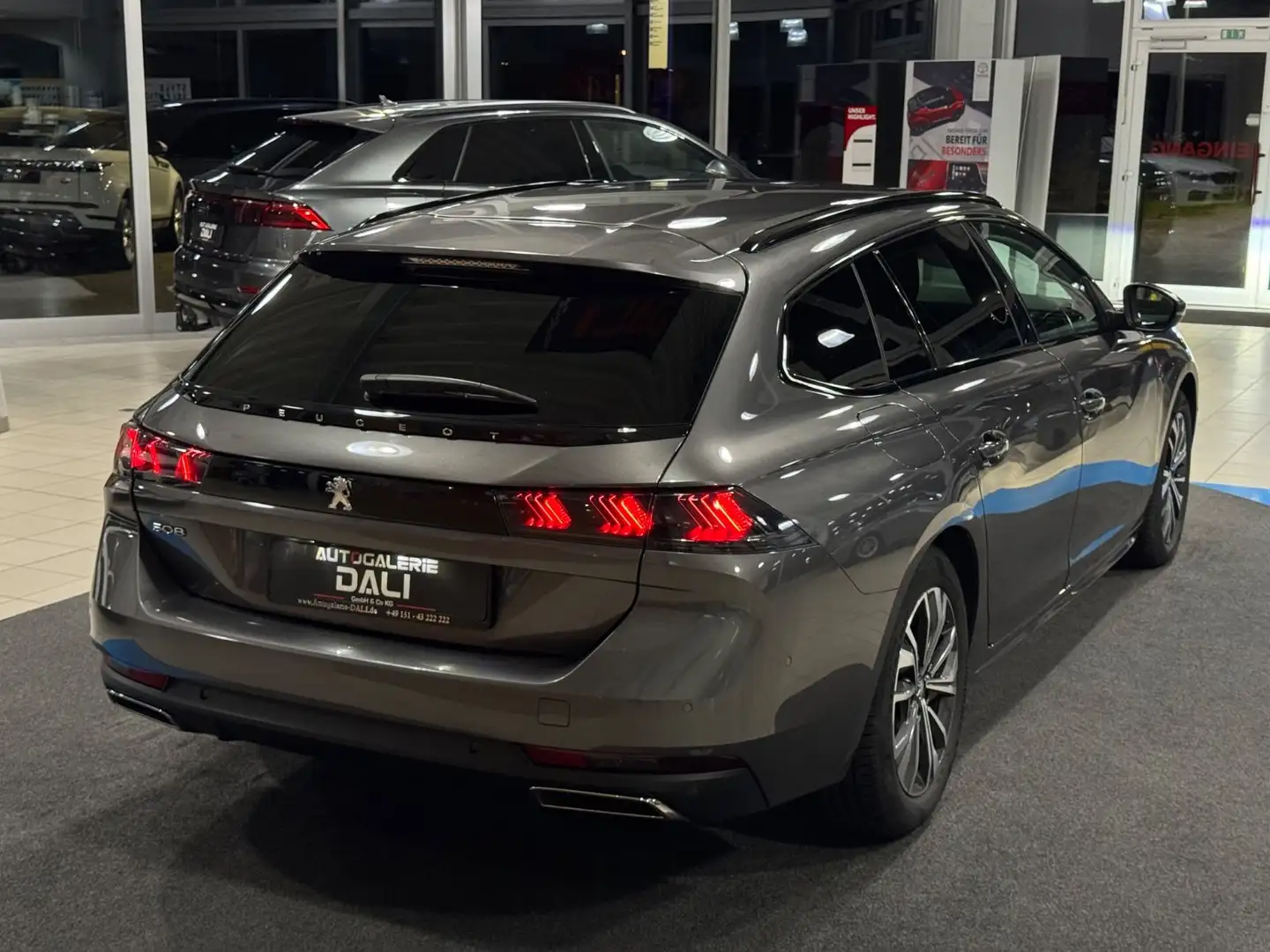 Peugeot 508 SW Allure Pack NAVI-KAMERA/360°-CARPLAY-LED- Gris - 2