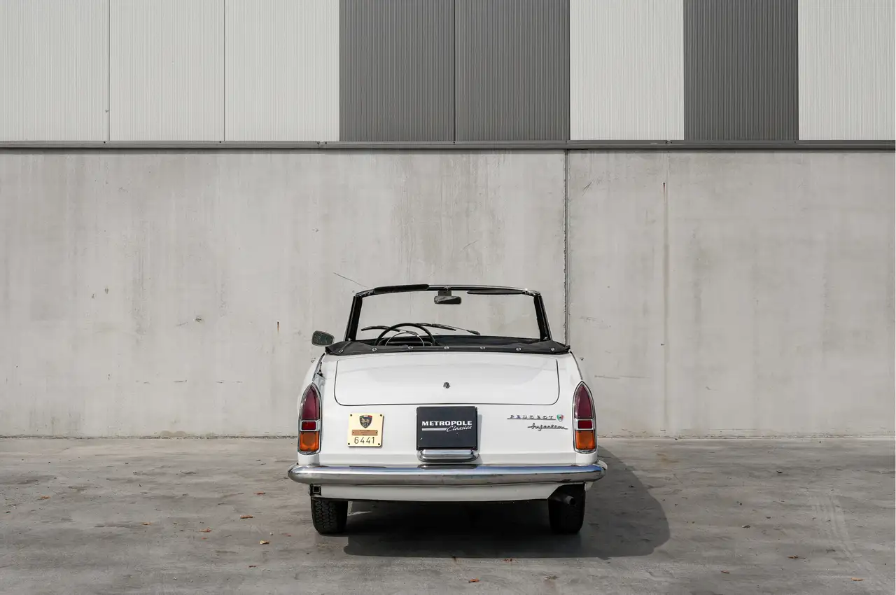 Peugeot 404 M0303, foto 3