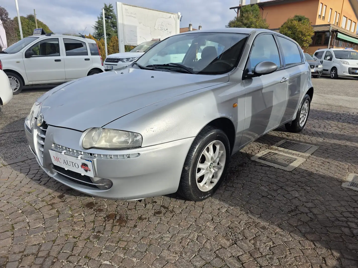 Alfa Romeo 147 3p 1.9 jtd Distinctive 115cv con 253.000km Neopate Argento - 2