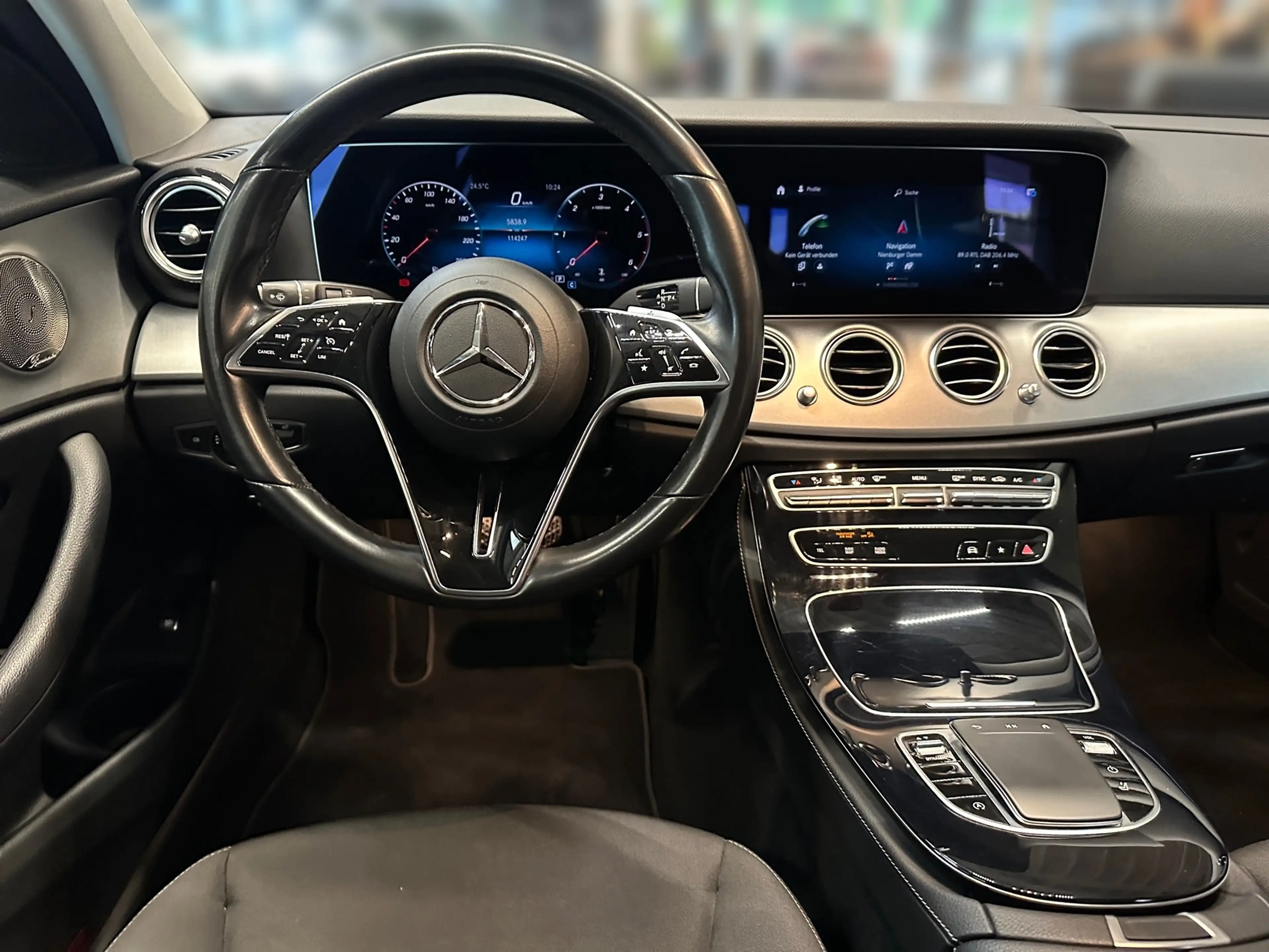 Mercedes-Benz E 200 d T AVANTGARDE+Burmester+AHK+LED+Navi+SHZ+ — photo 9