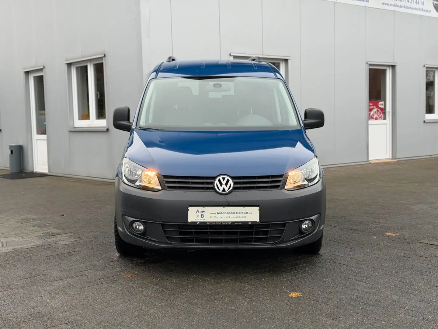 Volkswagen Caddy Maxi Kombi Comfortl. TDI DSG 7 Sitze STDHZ Bleu - 2