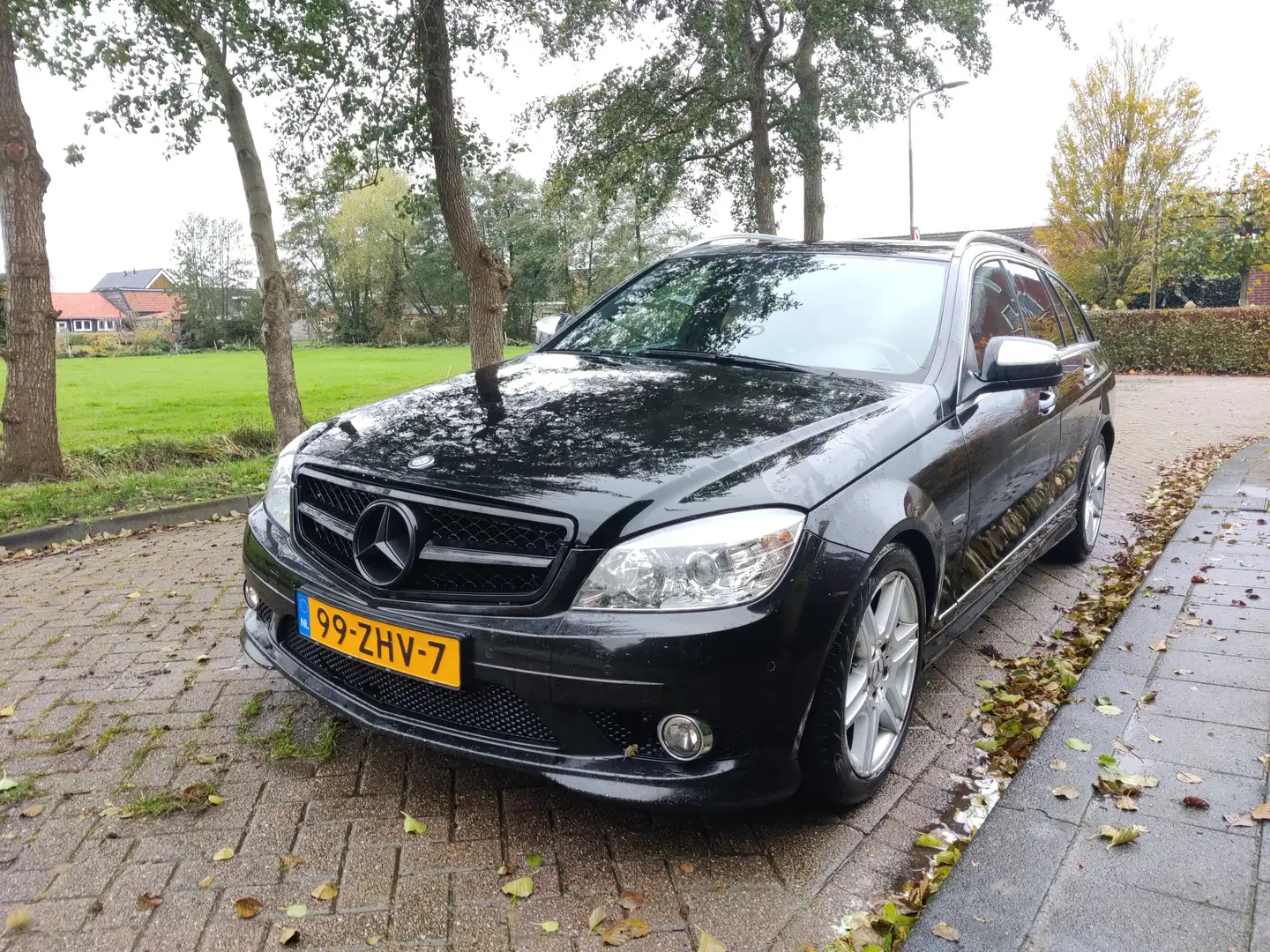 Mercedes-Benz C 220 Mercedes-Benz C-Klasse 2.2 CDI C220 Estate AMG Zwart - 2