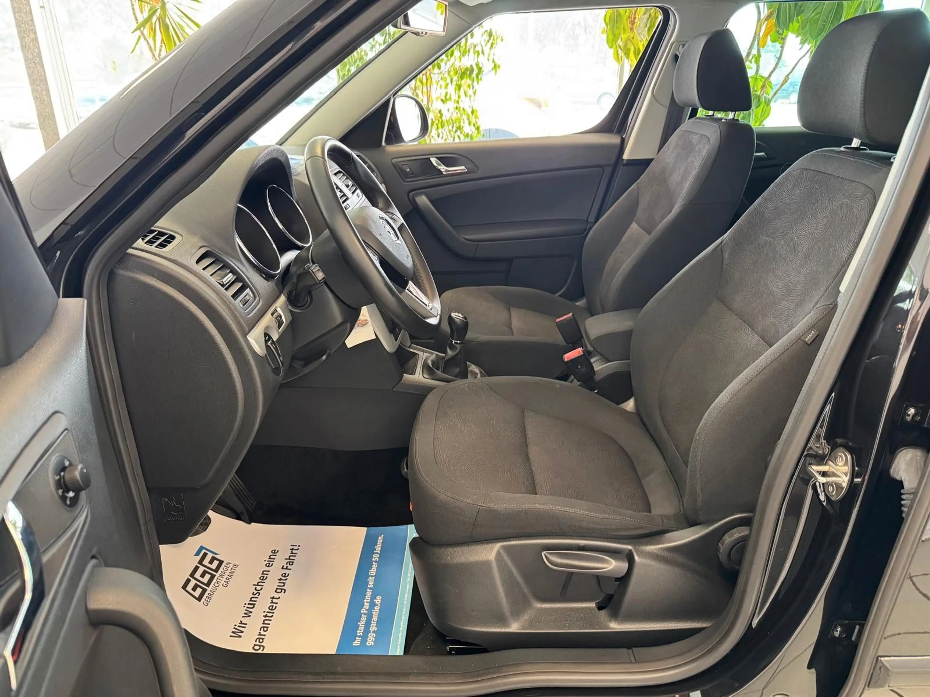 Skoda Yeti **Sitzheizung+Anhängerkupplung** — photo 8
