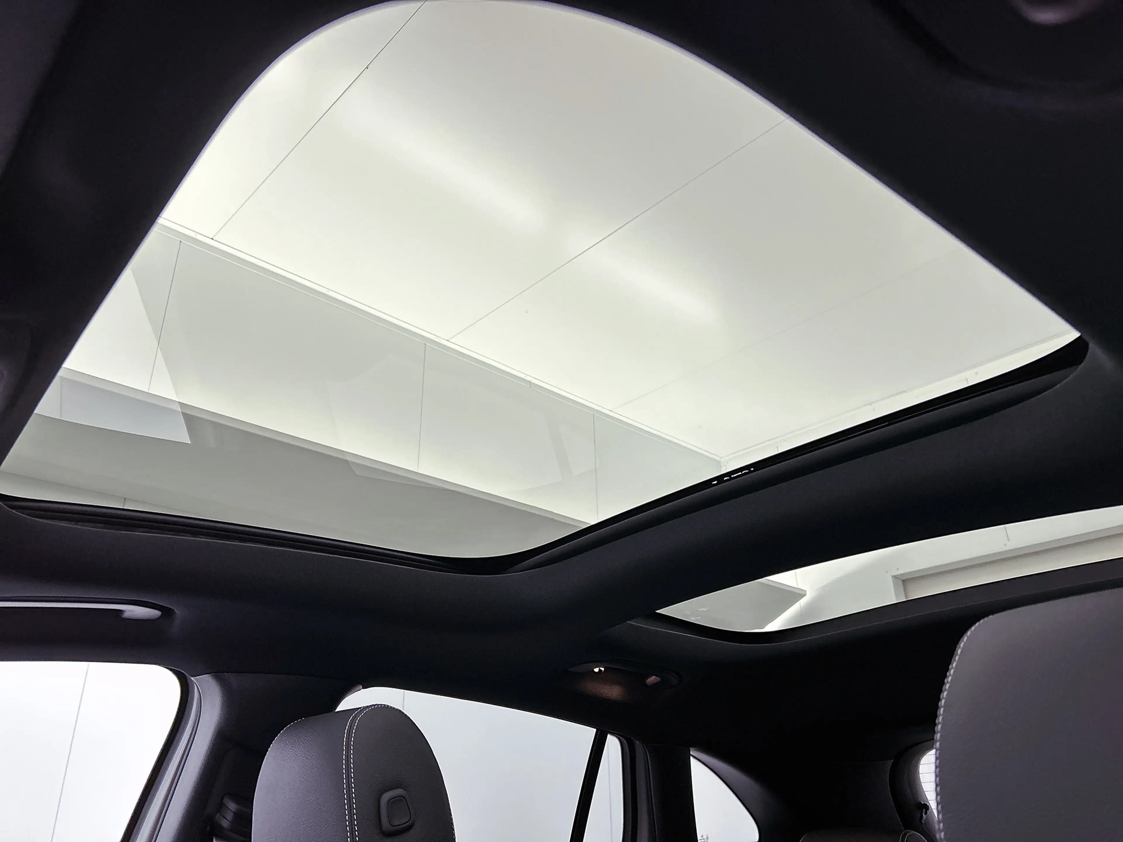 Mercedes-Benz GLA 250 e Business Solution AMG | AMG Line Plus pakket | T — photo 12