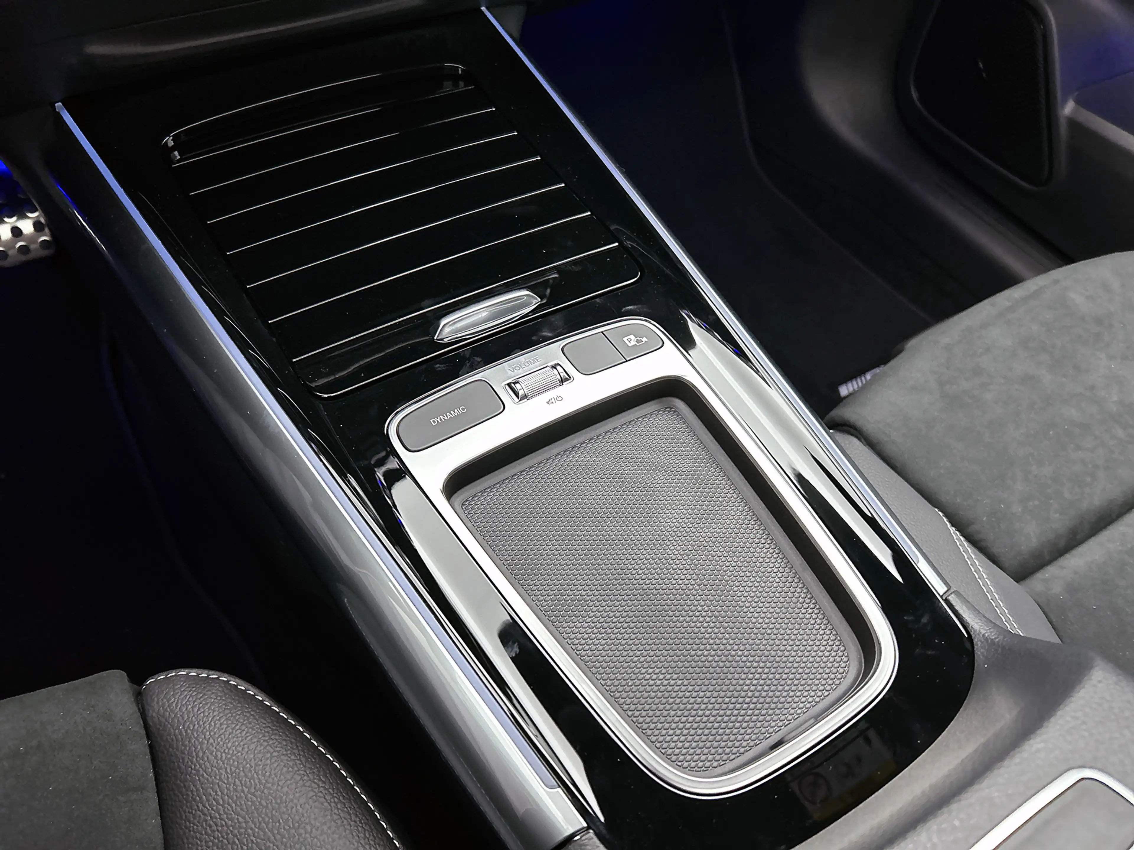 Mercedes-Benz GLA 250 e Business Solution AMG | AMG Line Plus pakket | T — photo 11