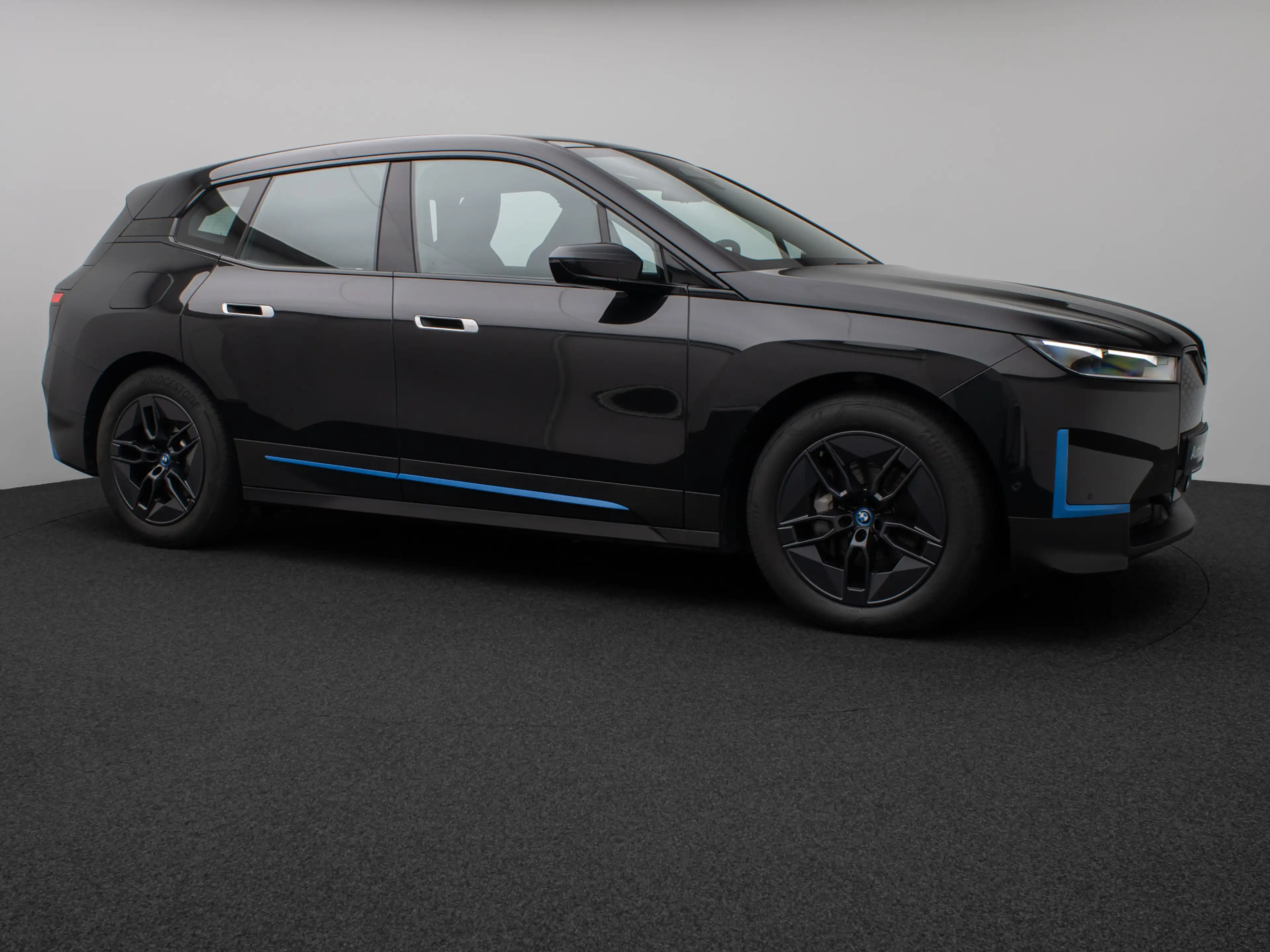 BMW iX Panorama Kamera HiFi Komfort SkyLounge — photo 4