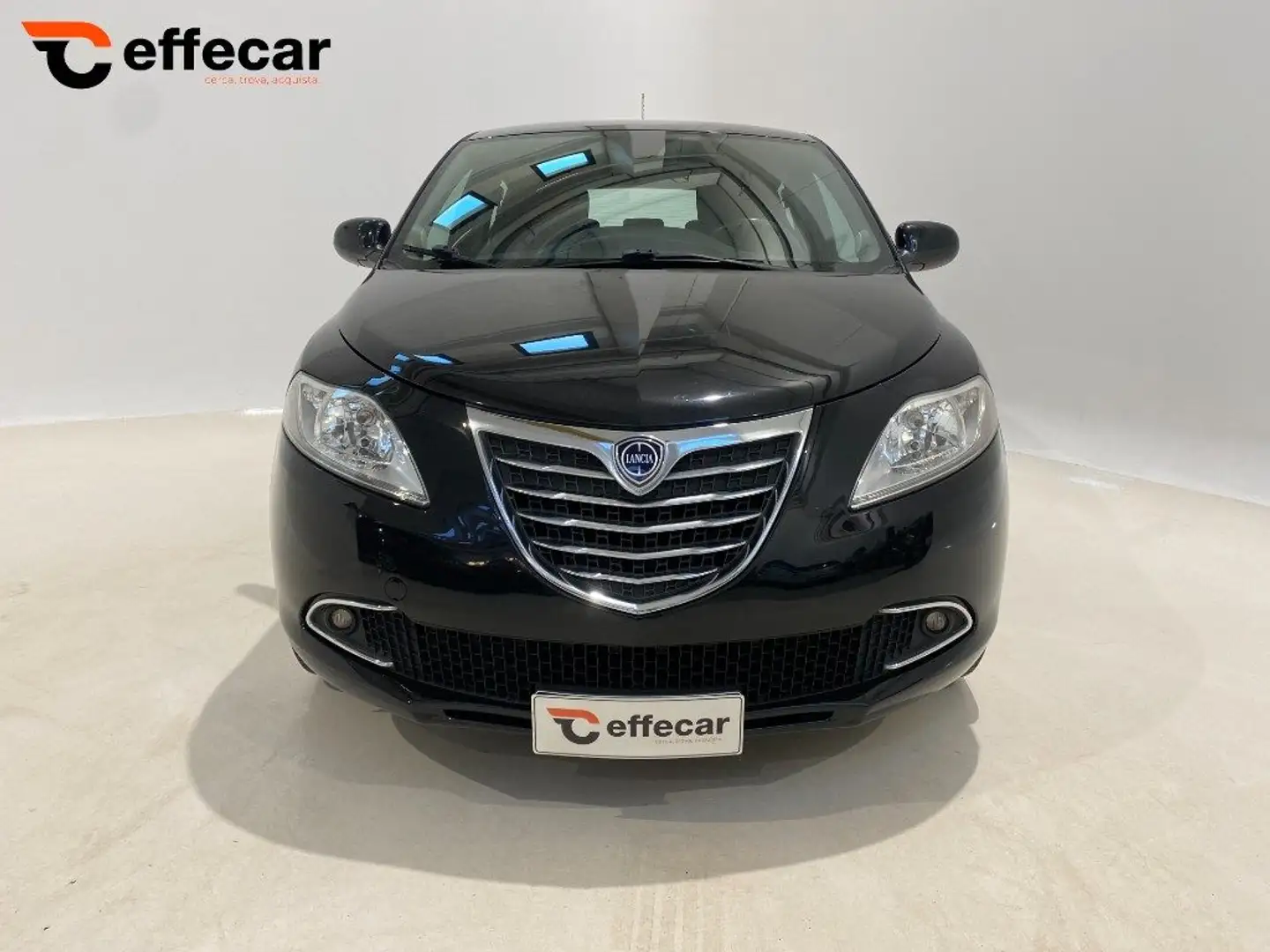 Lancia Ypsilon 1.2 69 CV  GPL  NEOPATENTATI Černá - 2