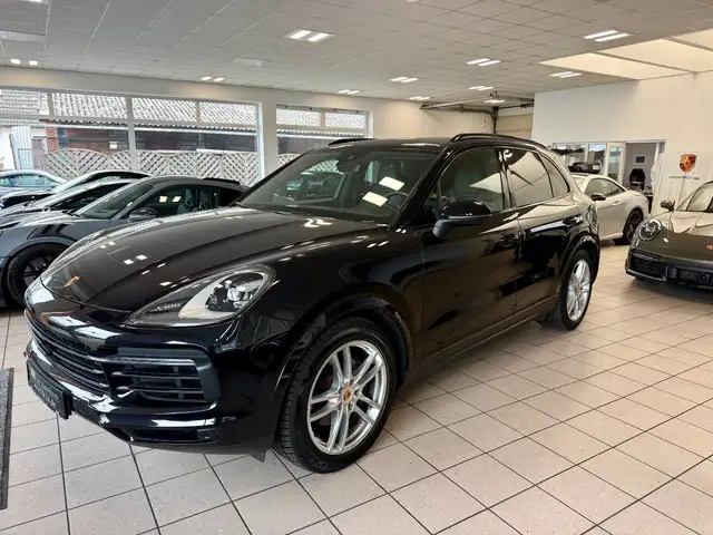 Porsche Cayenne view 2