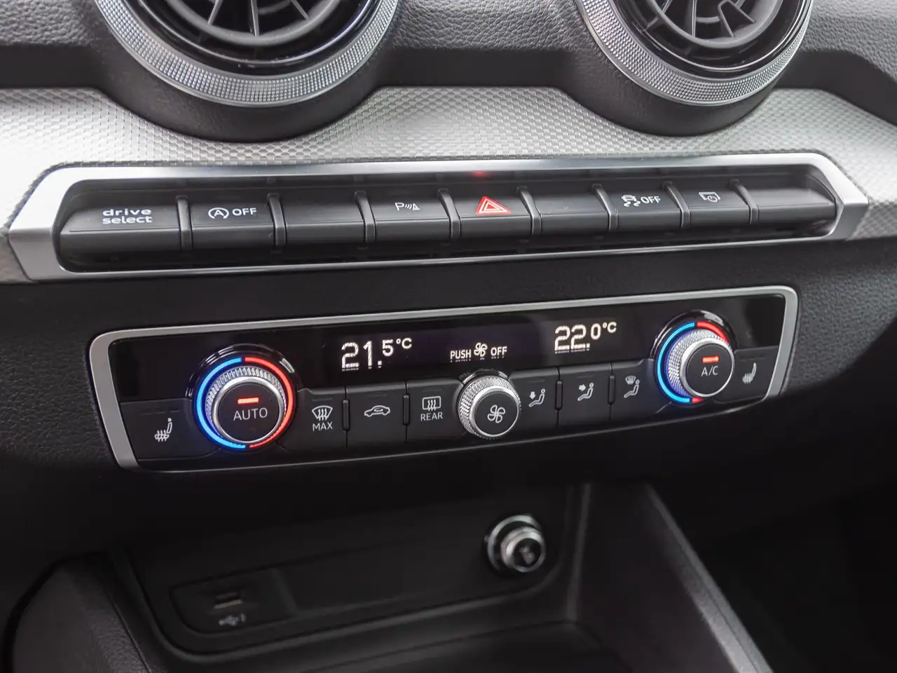Audi Q2 S line 35TFSI Stronic Navi LED Panorama GRA, миниатюра 20