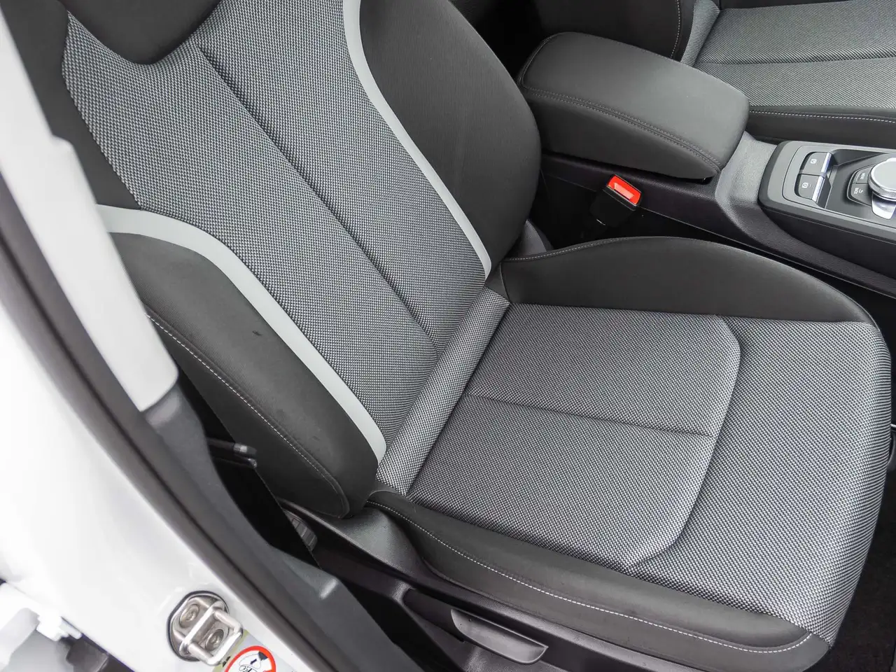 Audi Q2 S line 35TFSI Stronic Navi LED Panorama GRA, миниатюра 27