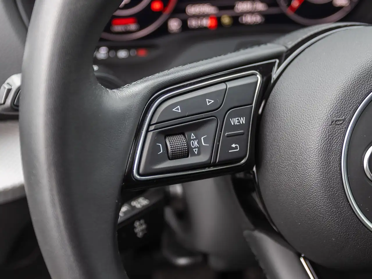 Audi Q2 S line 35TFSI Stronic Navi LED Panorama GRA, миниатюра 17