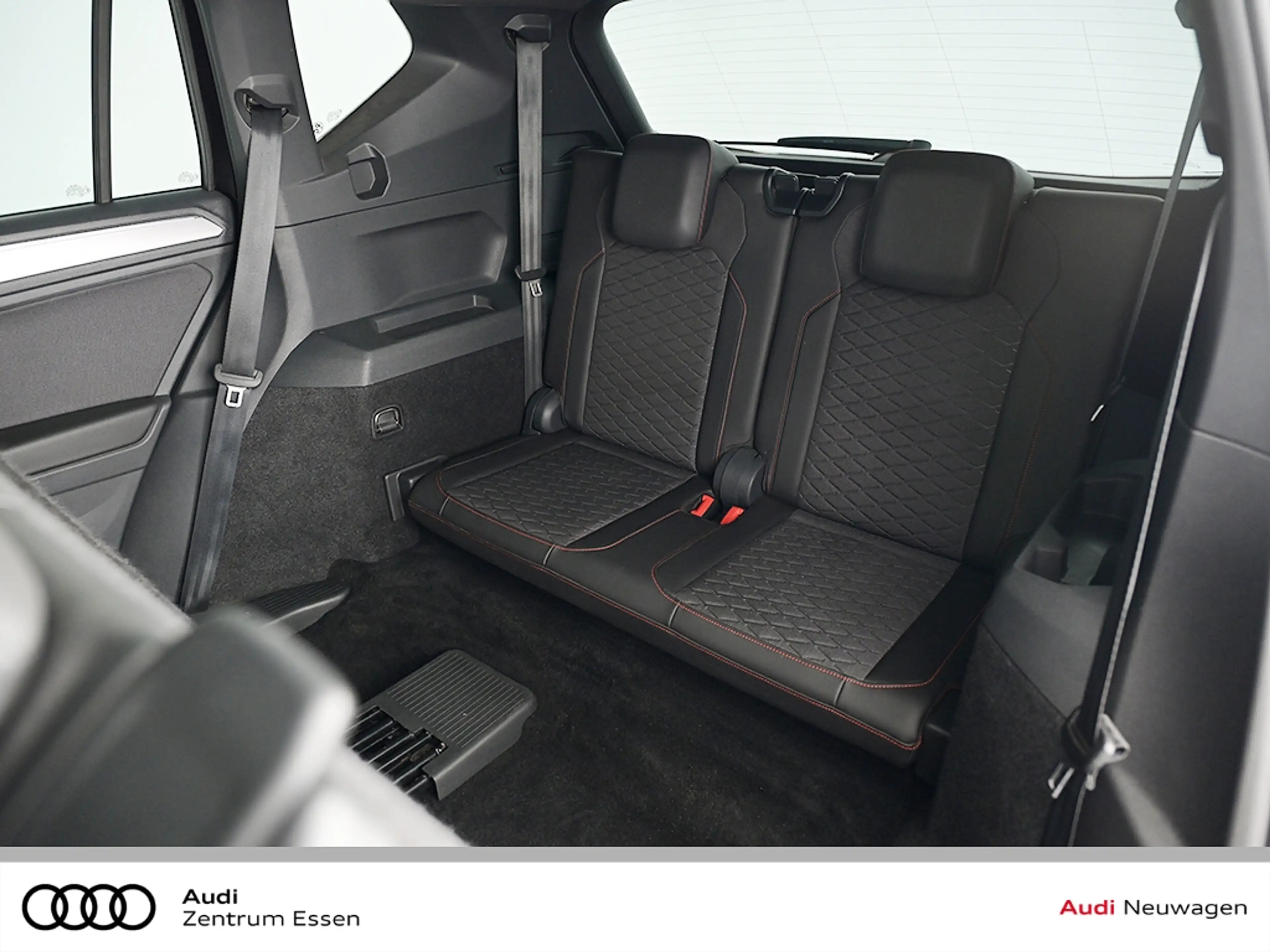 SEAT Tarraco TSI 4Drive  Panoramadach 7-Sitzer AHK FR — photo 11
