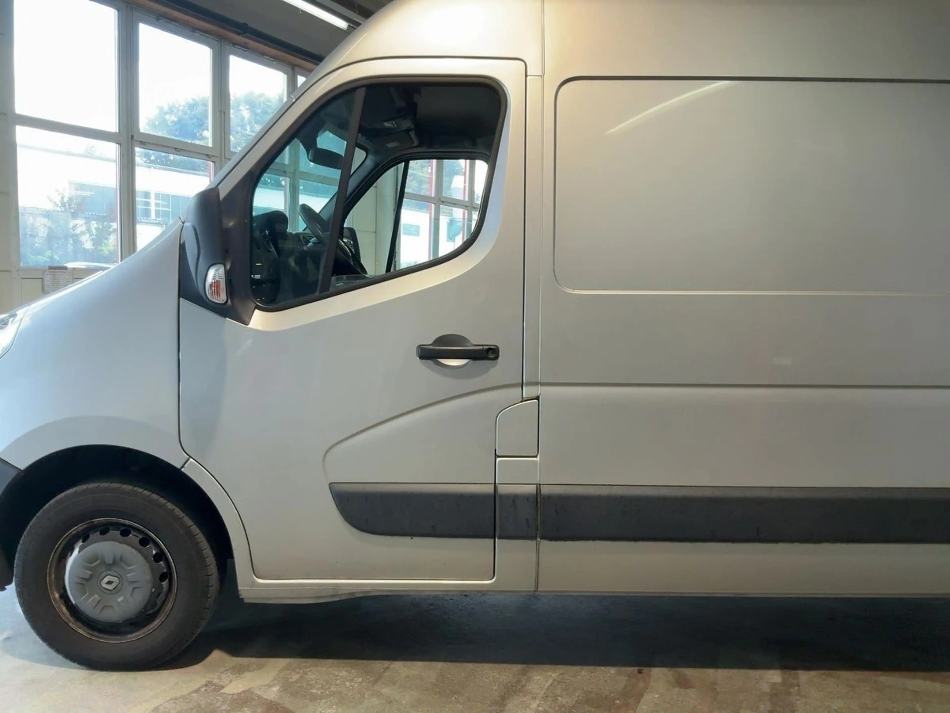 Renault Master L2H2 HKa 3,3t aus 1. HAND CAM KLIMA — photo 8
