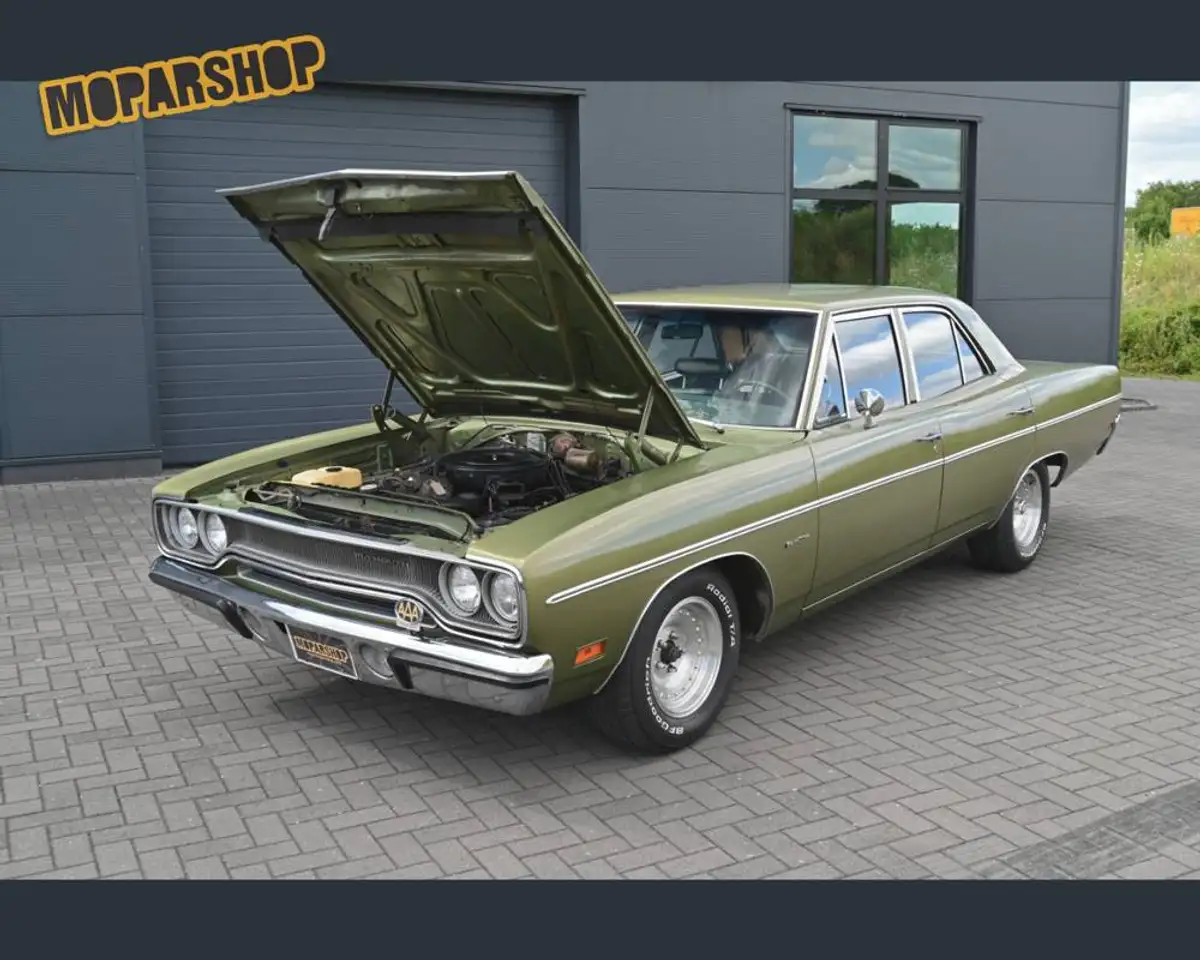 Plymouth Satellite High / 4 Door Sedan / B-Body / 318cui (5.2L), foto 4