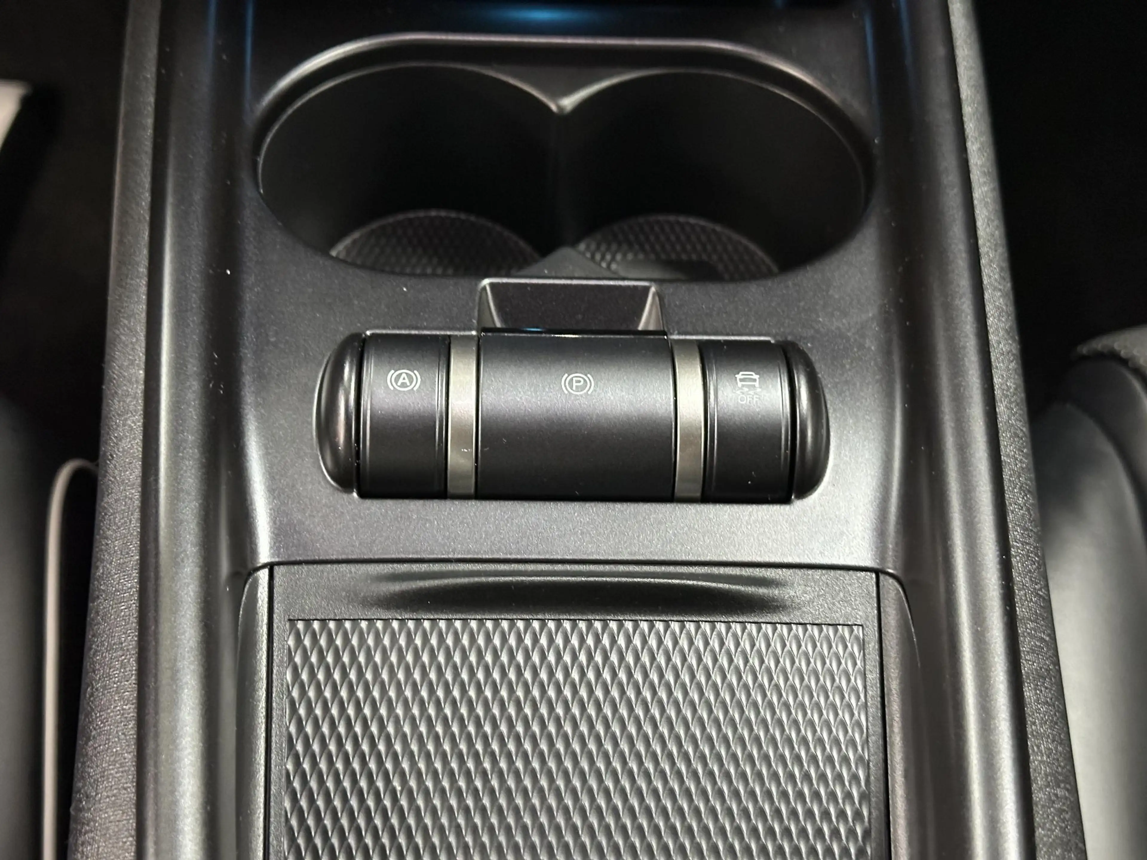 BYD Dolphin Design 60.4 kWh Demo | 360 camera | Adaptive cruis — photo 24
