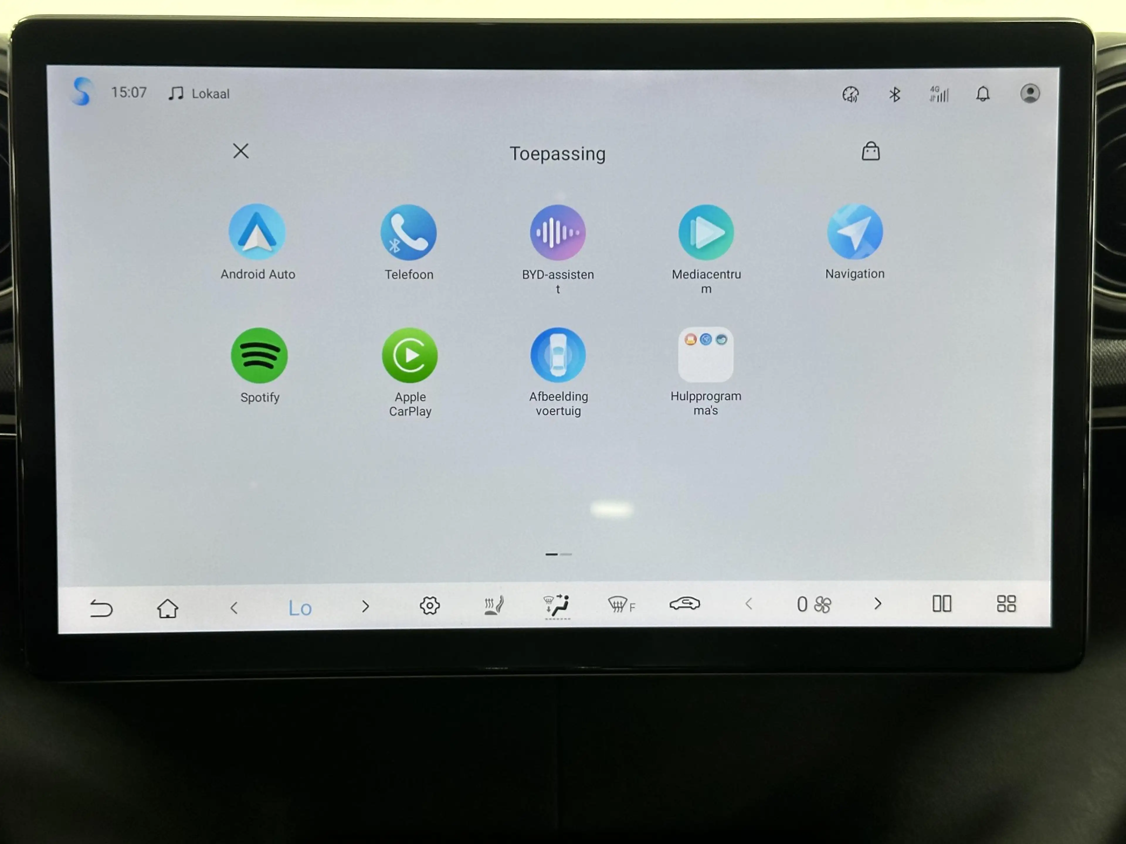 BYD Dolphin Design 60.4 kWh Demo | 360 camera | Adaptive cruis — photo 15