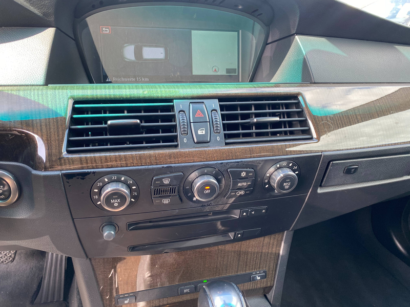 BMW 550 550i Touring M-SPORTPAKET — photo 13