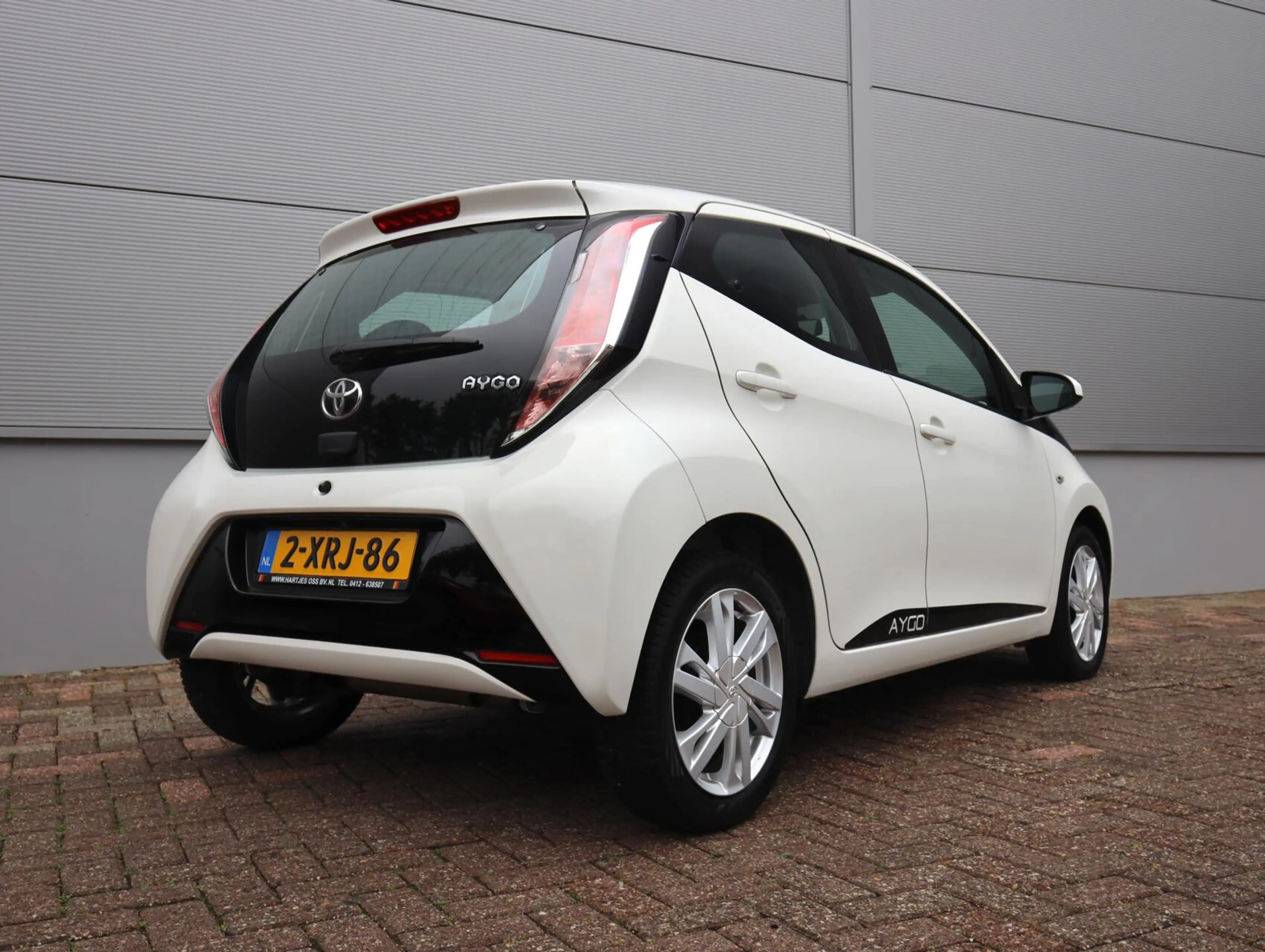 Toyota Aygo 1.0 VVT-i x-wave Automaat 5drs Vol-Opties Cabrio — photo 2