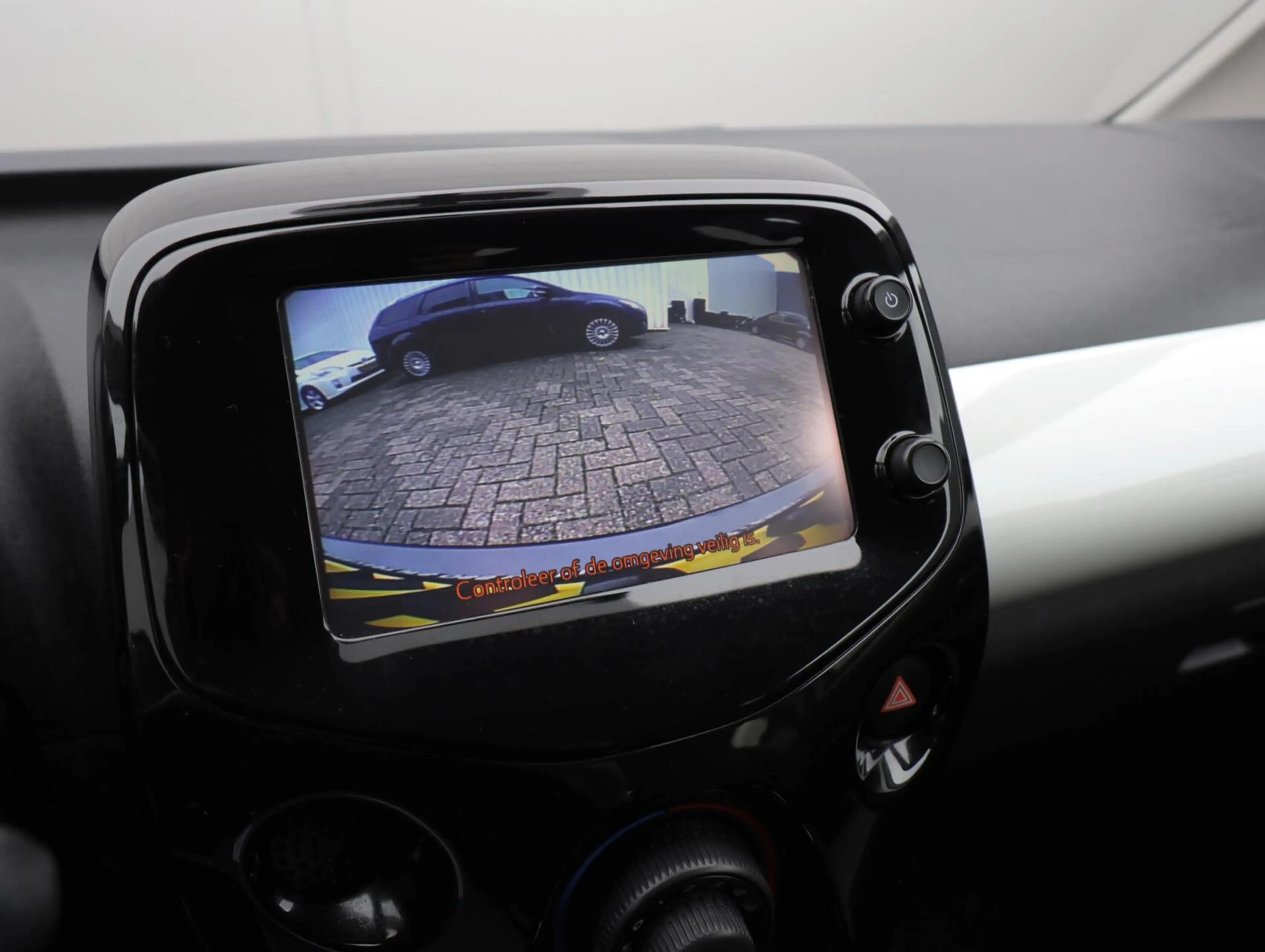 Toyota Aygo 1.0 VVT-i x-wave Automaat 5drs Vol-Opties Cabrio — photo 15