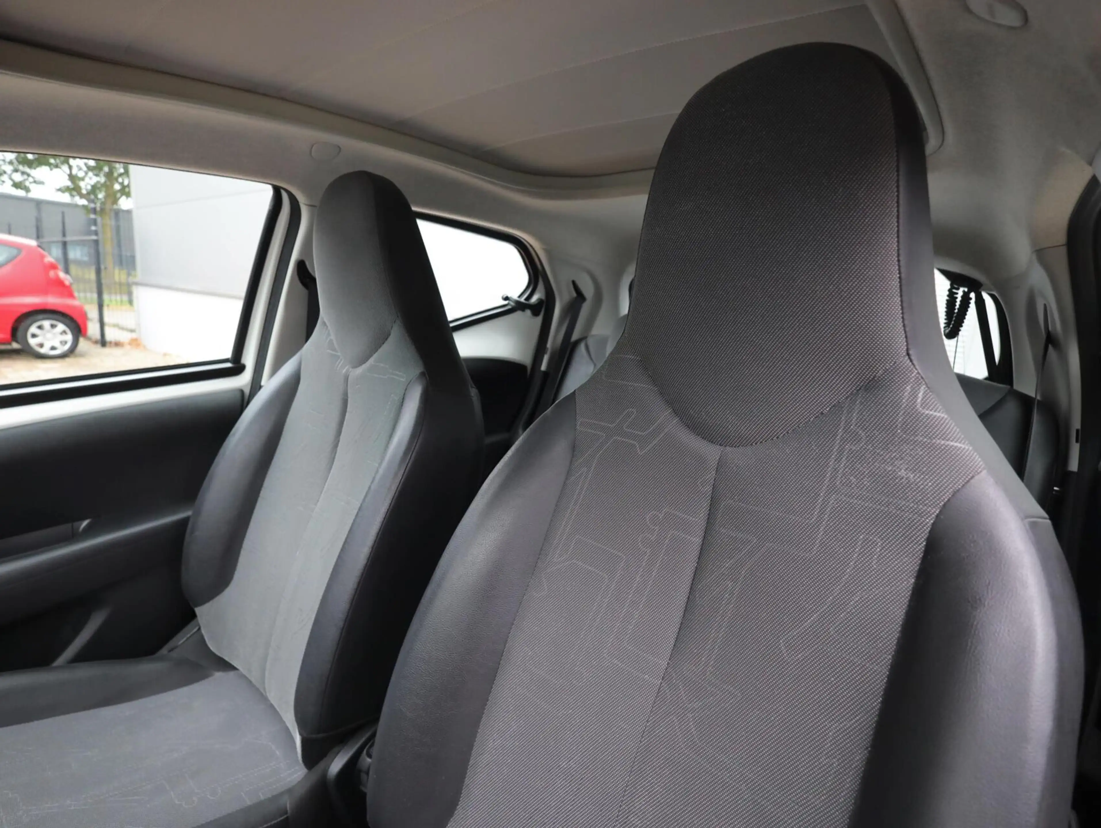 Toyota Aygo 1.0 VVT-i x-wave Automaat 5drs Vol-Opties Cabrio — photo 5