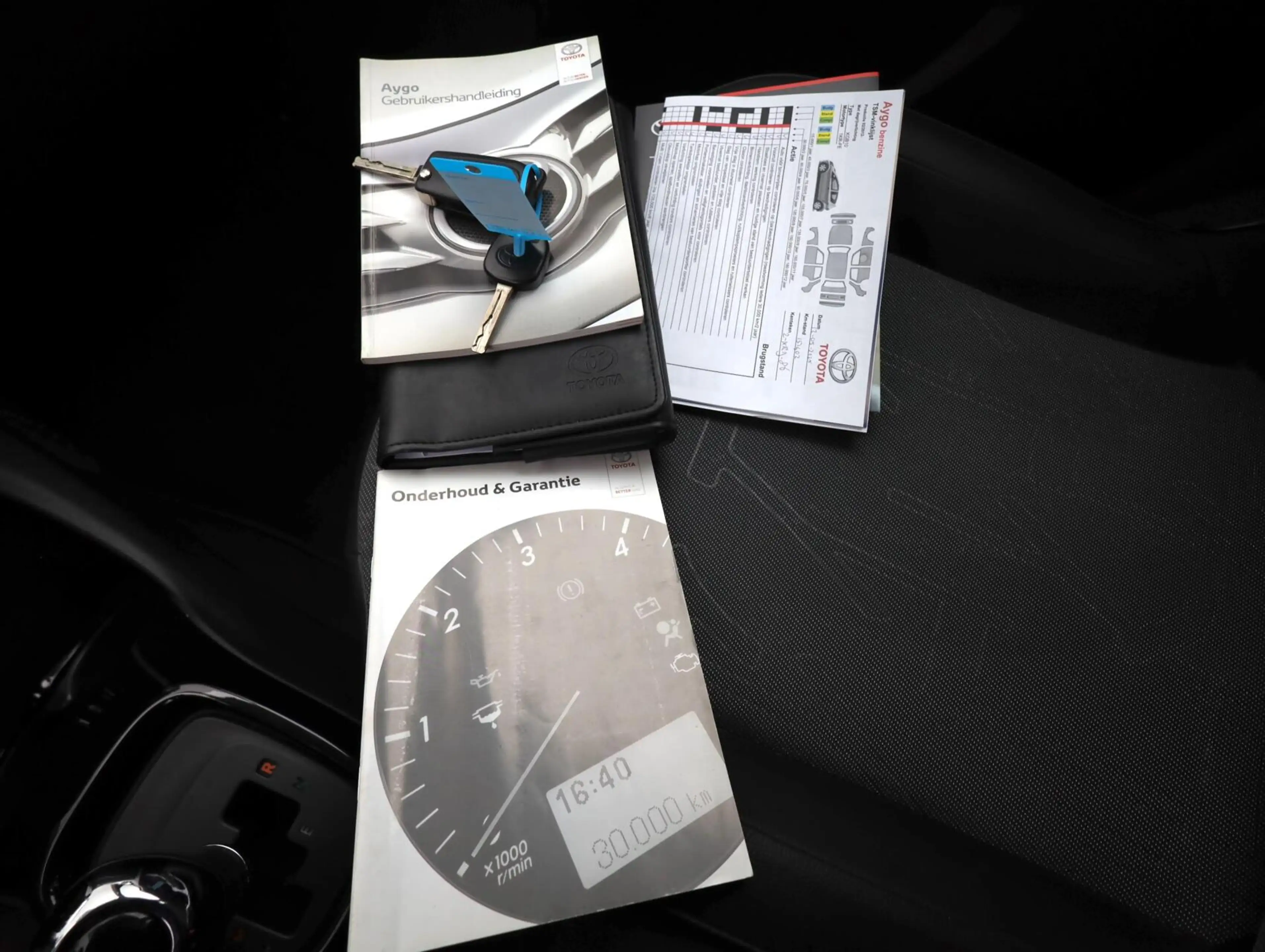 Toyota Aygo 1.0 VVT-i x-wave Automaat 5drs Vol-Opties Cabrio — photo 8