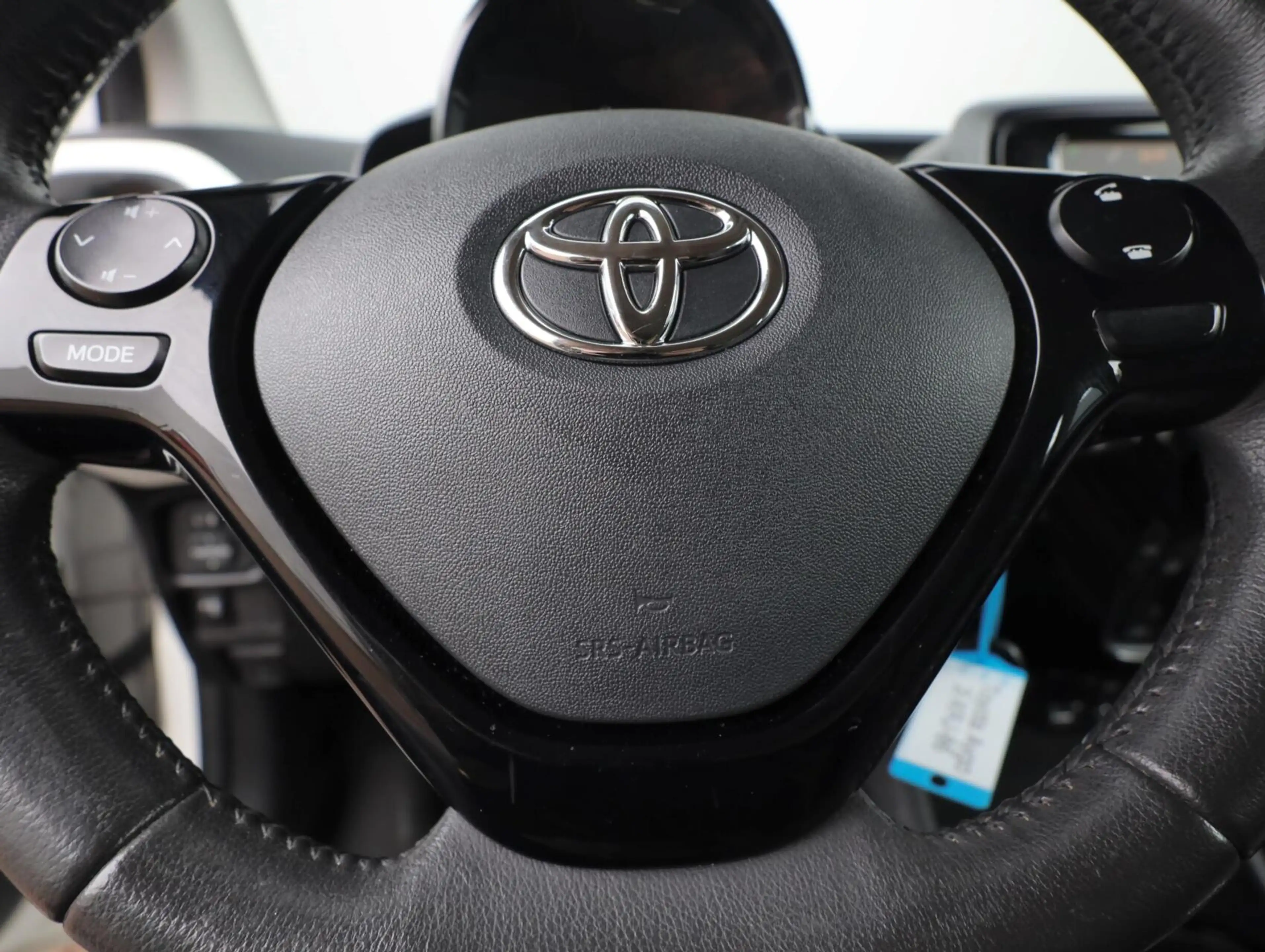 Toyota Aygo 1.0 VVT-i x-wave Automaat 5drs Vol-Opties Cabrio — photo 14