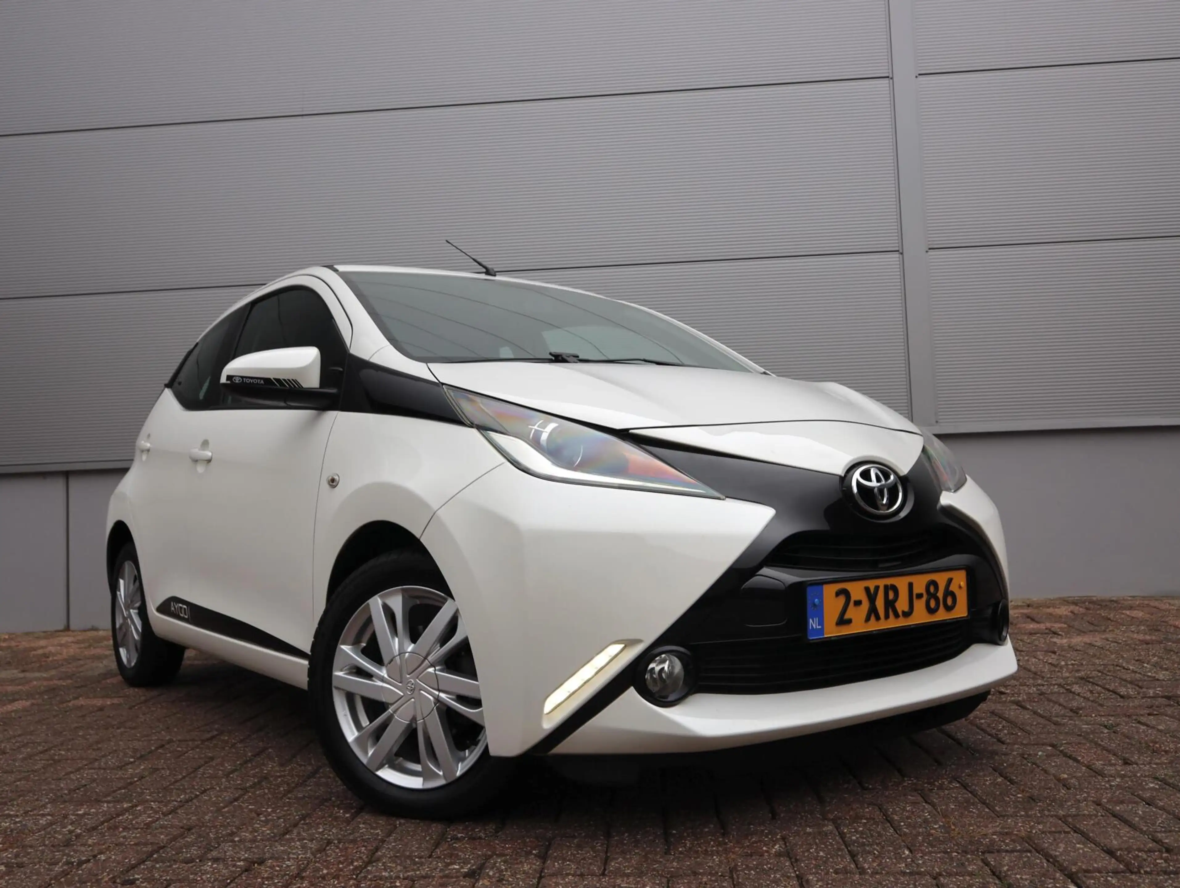 Toyota Aygo 1.0 VVT-i x-wave Automaat 5drs Vol-Opties Cabrio — photo 12