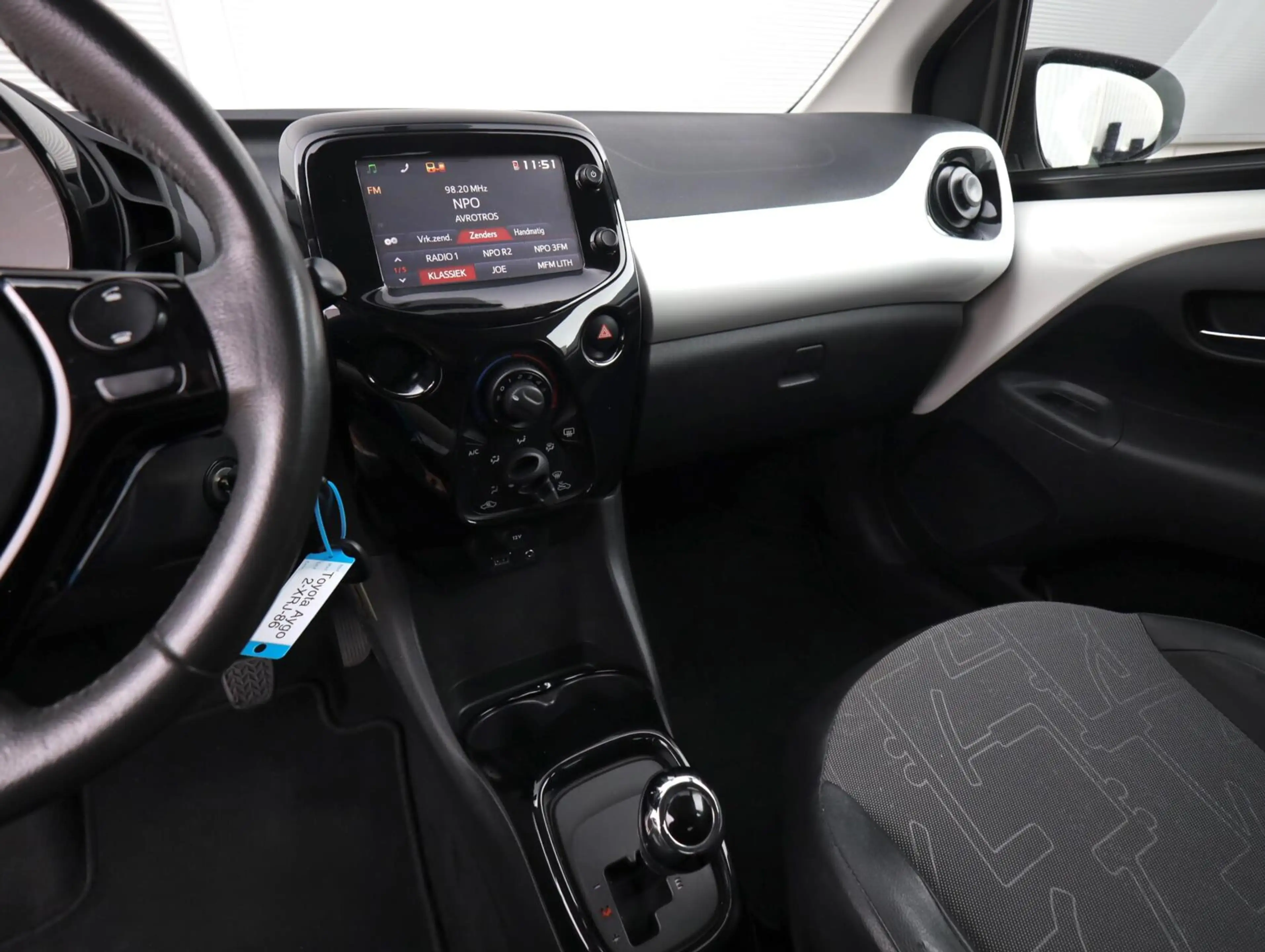Toyota Aygo 1.0 VVT-i x-wave Automaat 5drs Vol-Opties Cabrio — photo 7