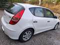 Hyundai i30 i30 1,6 CRDi Europe plus DPF Europe plus Weiß - thumbnail 3
