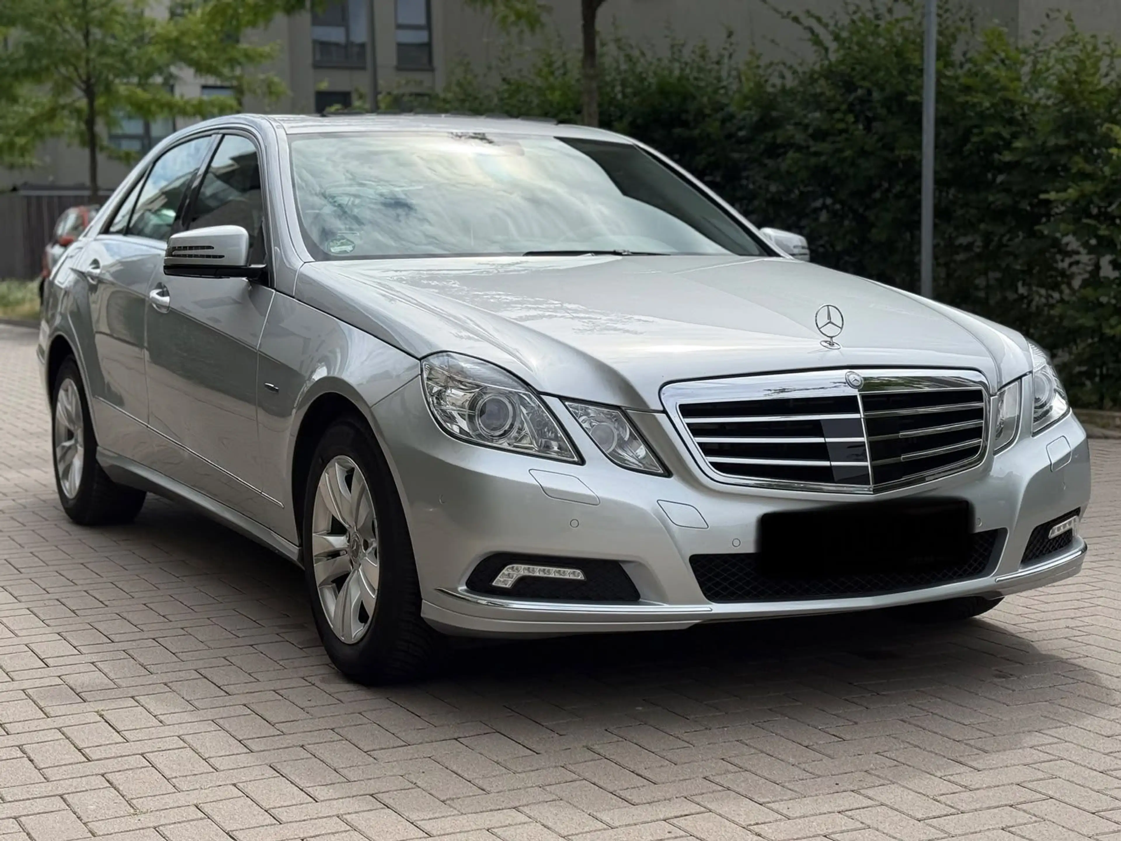 Mercedes-Benz E 350 E Limousine E 350 CGI BlueEfficiency