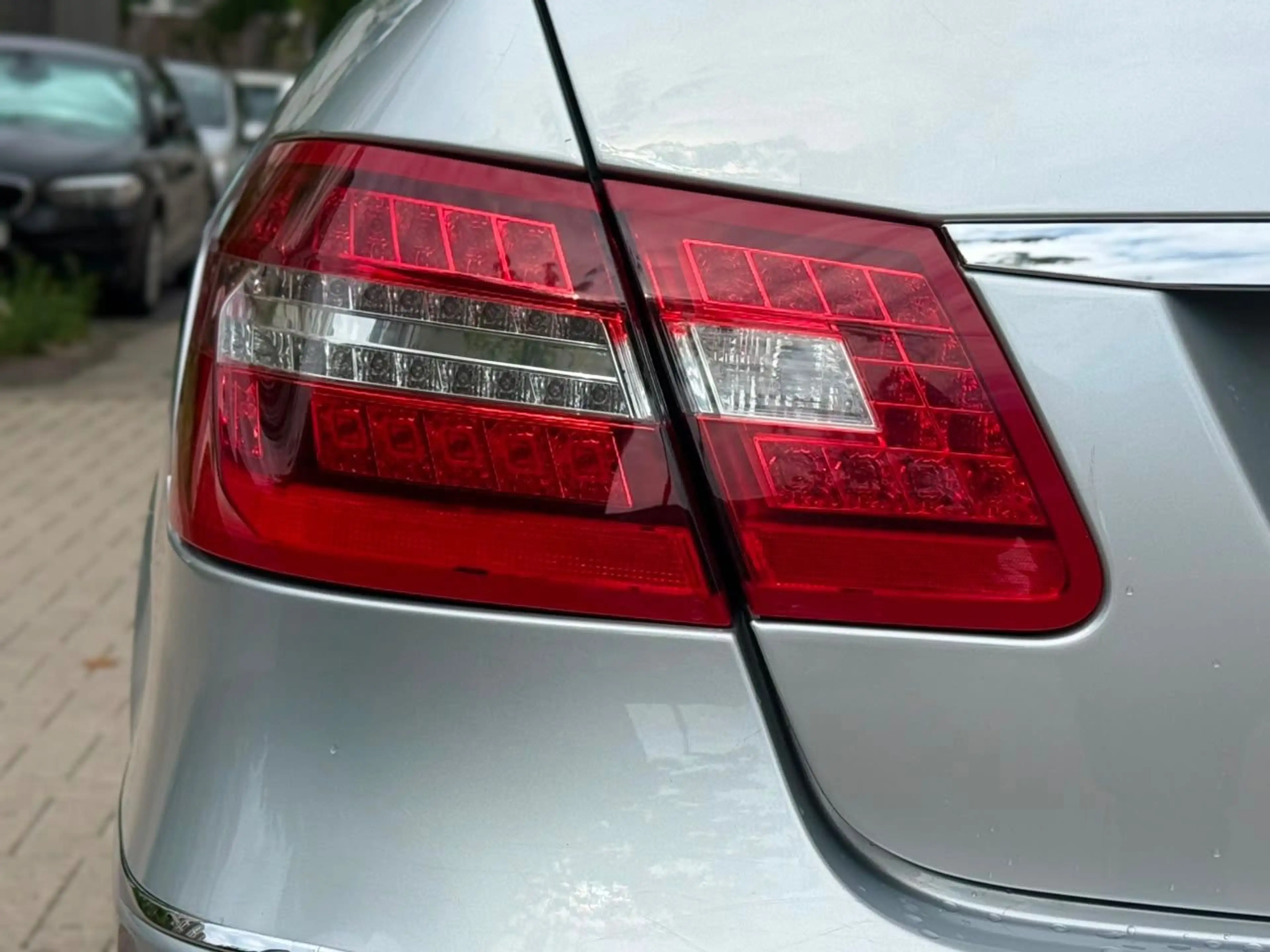 Mercedes-Benz E 350 E Limousine E 350 CGI BlueEfficiency — photo 11