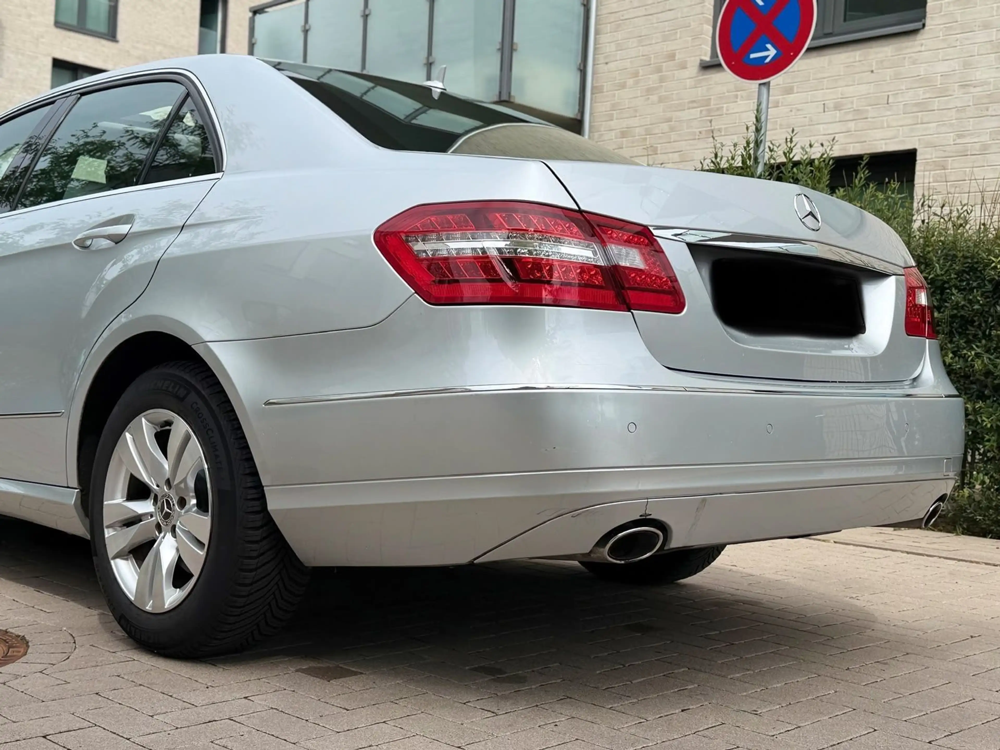 Mercedes-Benz E 350 E Limousine E 350 CGI BlueEfficiency — photo 9