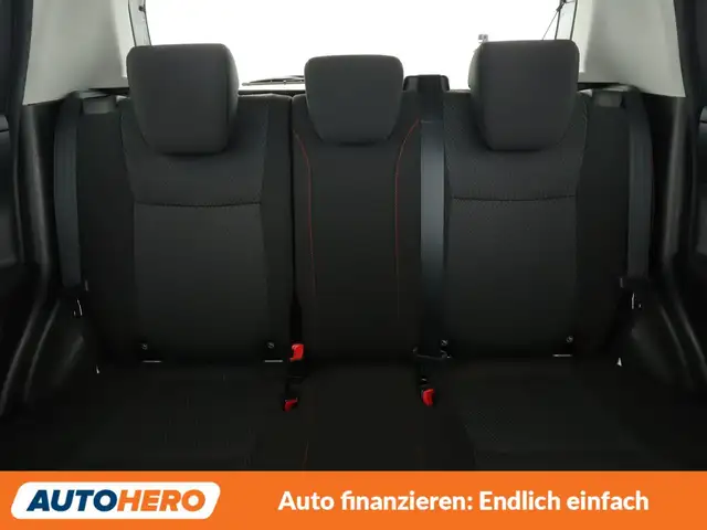 Suzuki Swift view 16