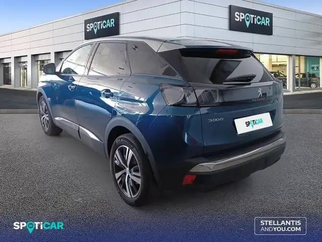Peugeot 3008 view 5