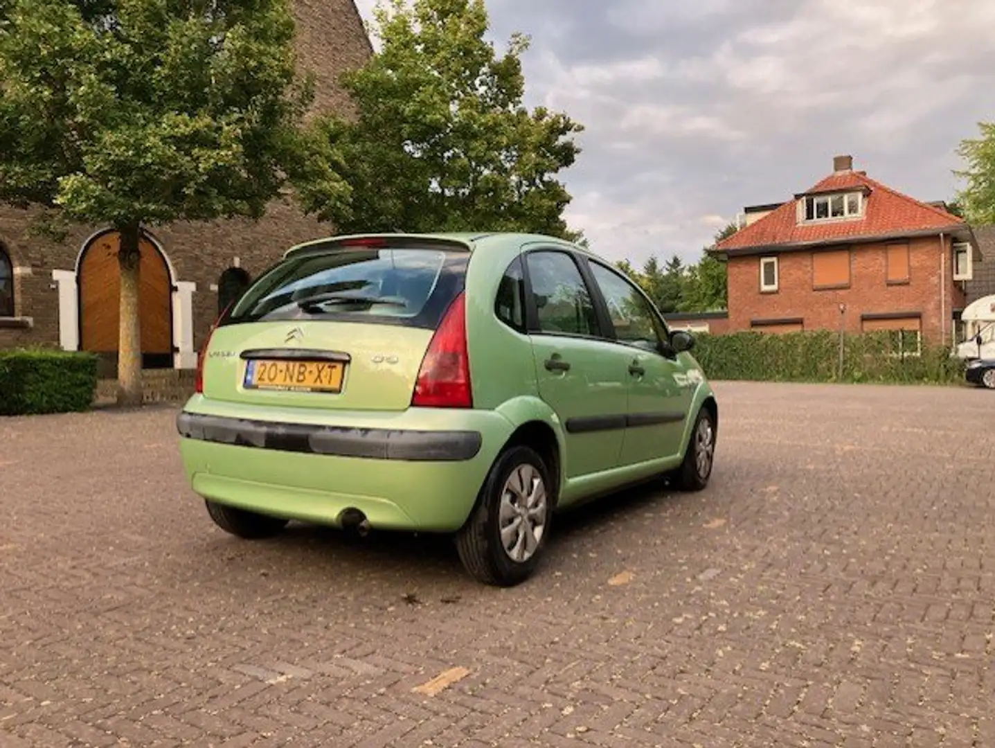 Citroen C3 C3 1.4i Ligne Ambiance Groen - 2
