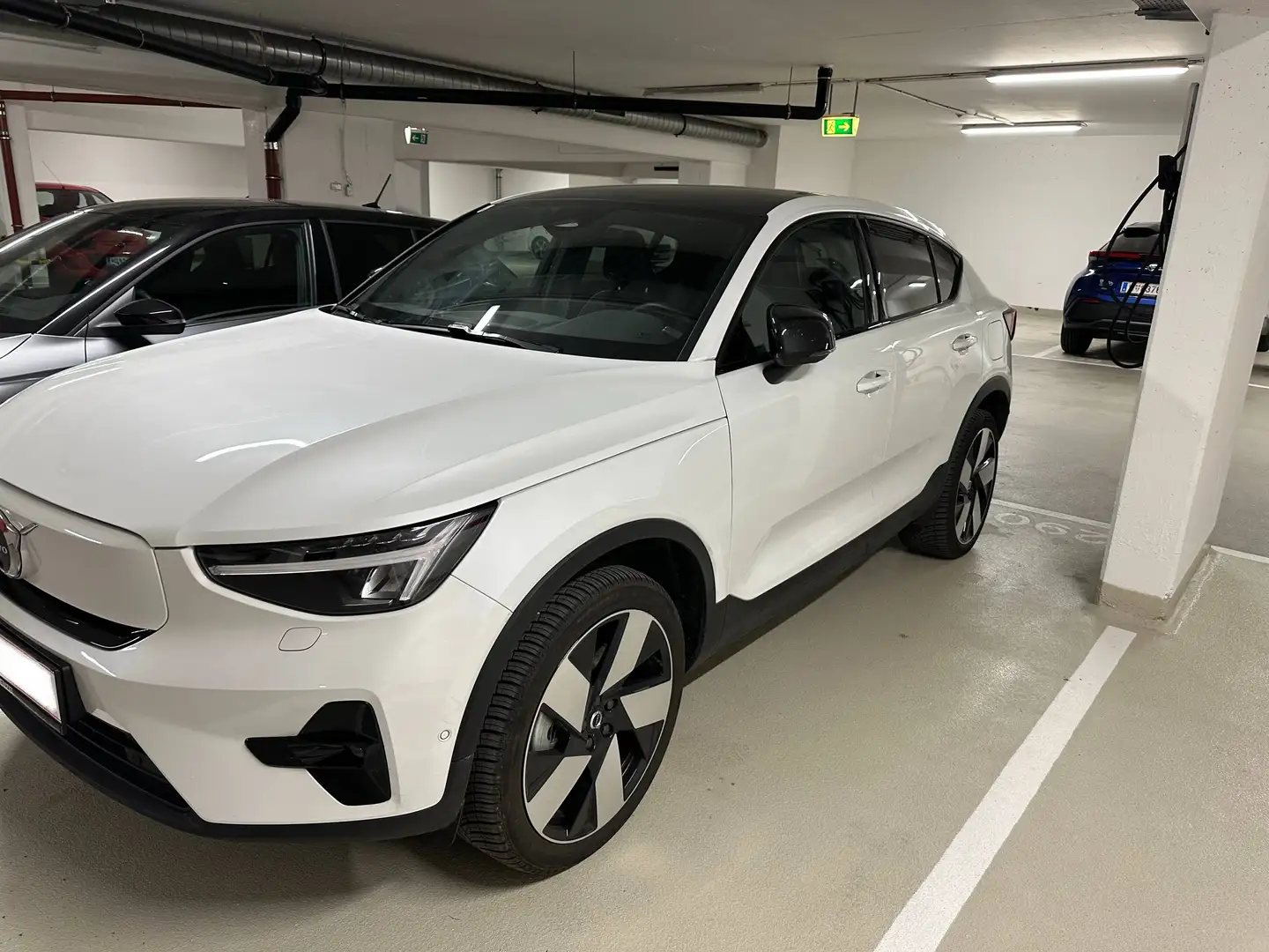 Volvo C40 EC40 Single Motor 70 kWh Extended Range Weiß - 2