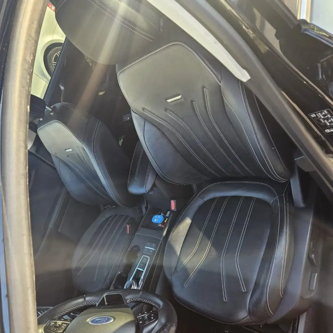 Ford Kuga 2.0 EcoBlue 190 CV aut. AWD Vignale Nero - 2