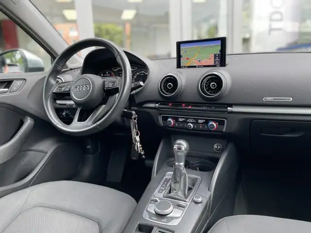 Audi A3 view 11