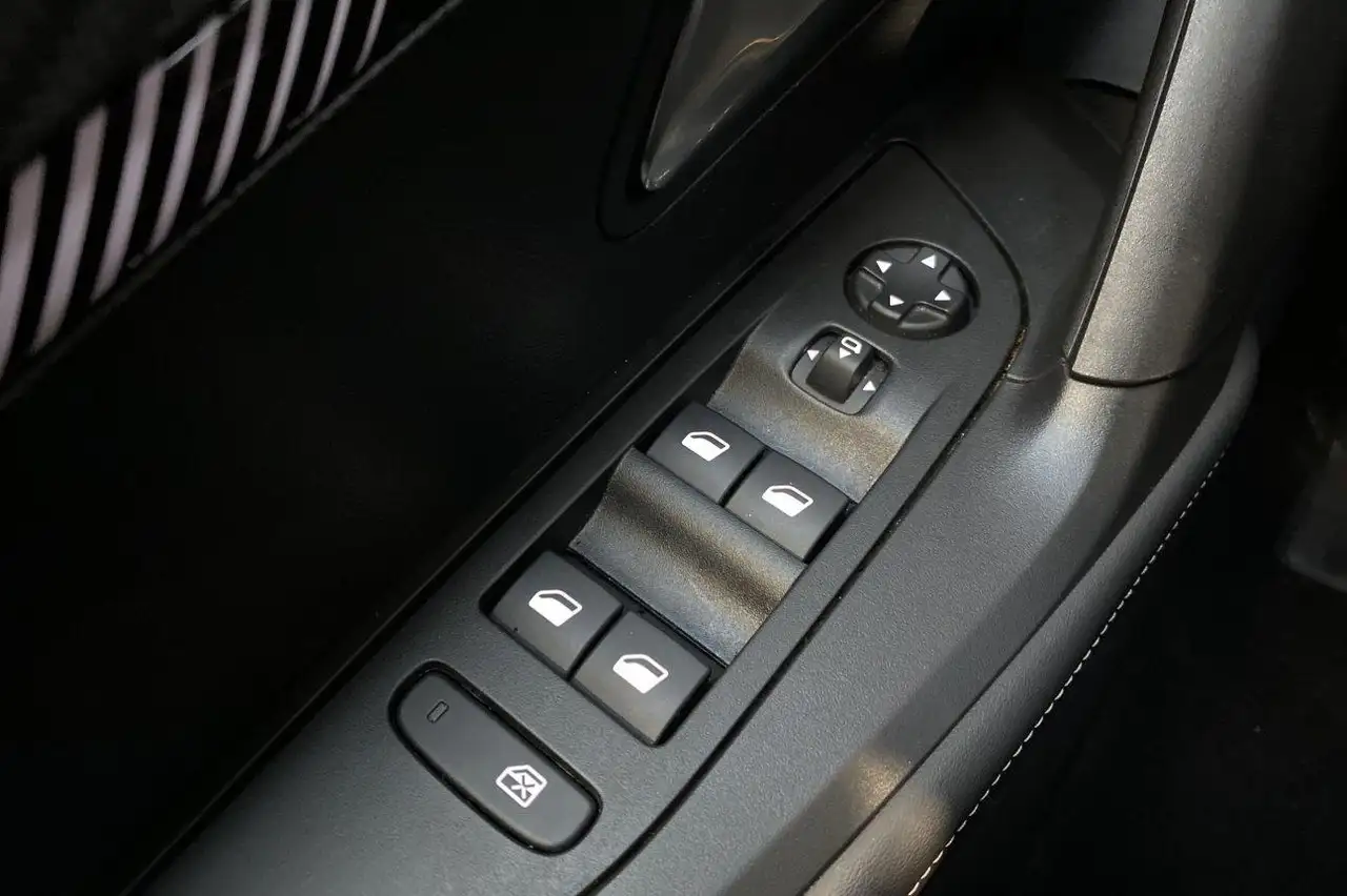 Peugeot 2008 Allure CARPLAY PDC, миниатюра 17
