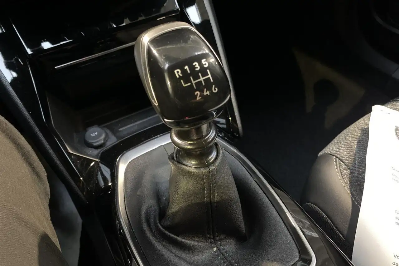 Peugeot 2008 Allure CARPLAY PDC, миниатюра 16