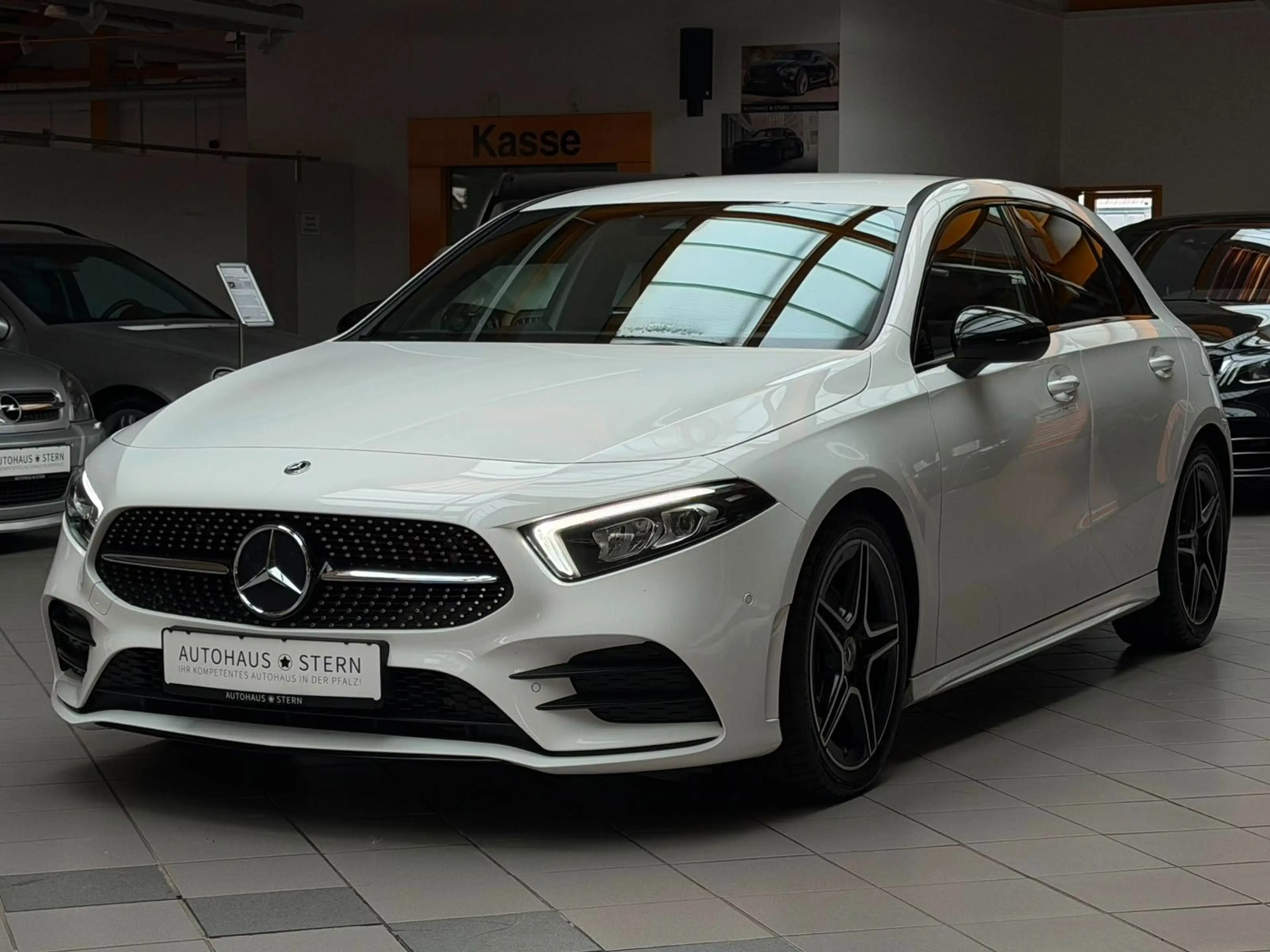 Mercedes-Benz A 200 A200 AMG-Line|MwSt.|LED|PDC|SHZ|Klima|Ambiente
