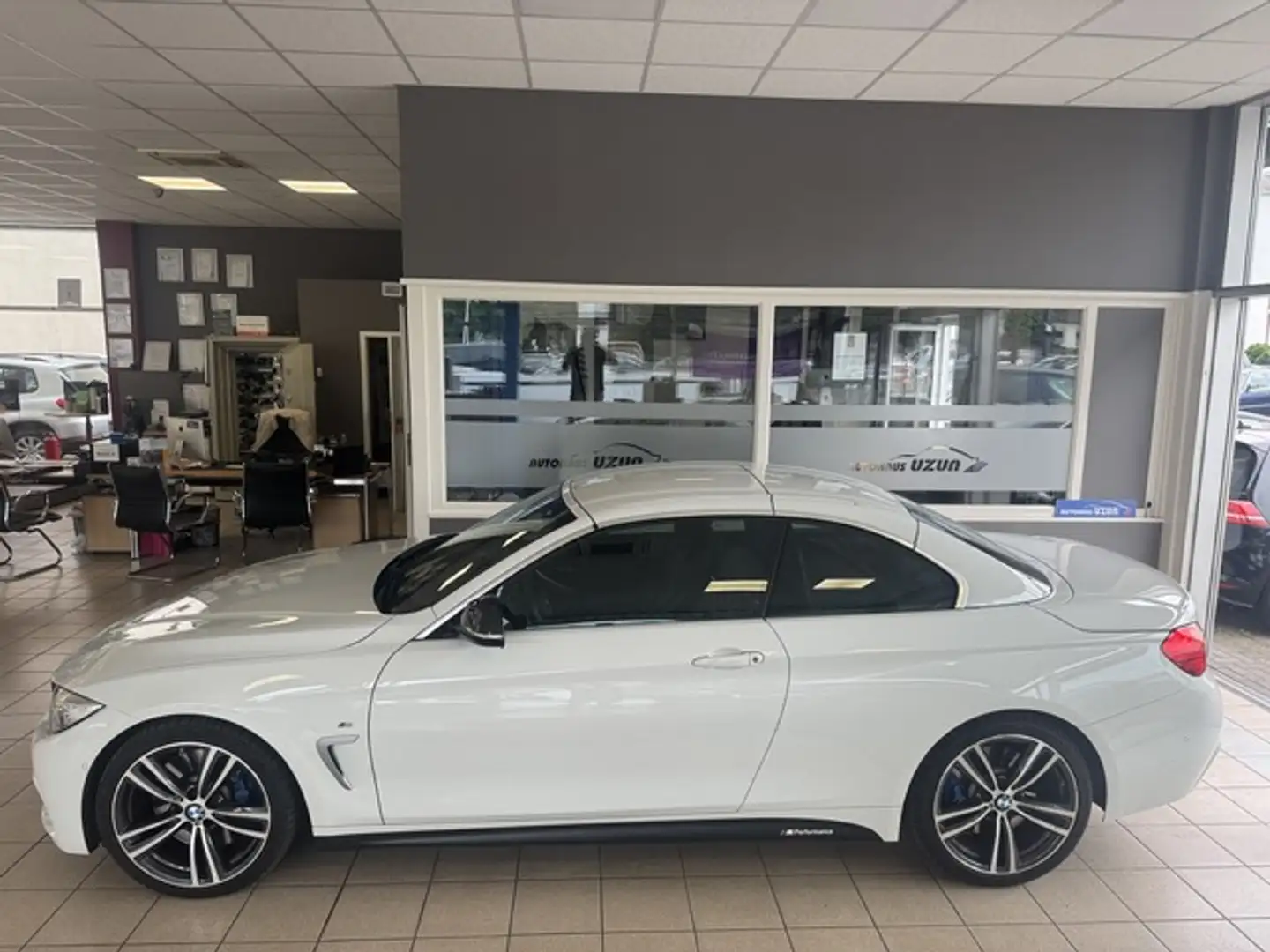 BMW 430 i Cabrio "M-Performance" Deutsches Fahrzeug Weiß - 2