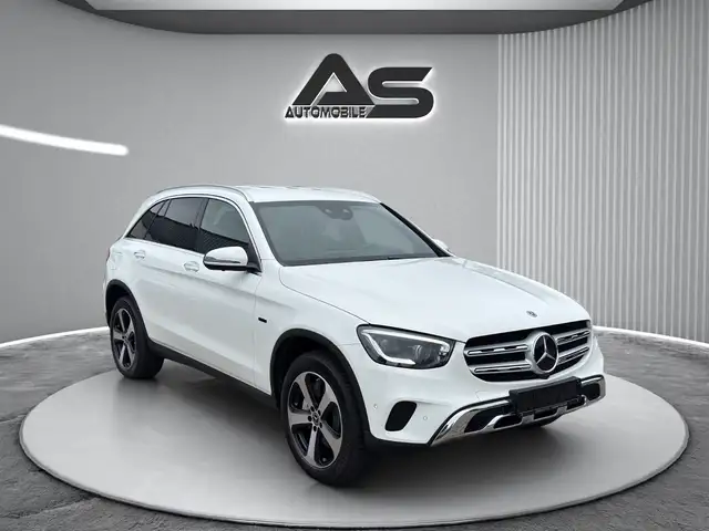 Mercedes-Benz GLC 300 e 4Matic 360°Kamera DISTRONIC HuD AHK