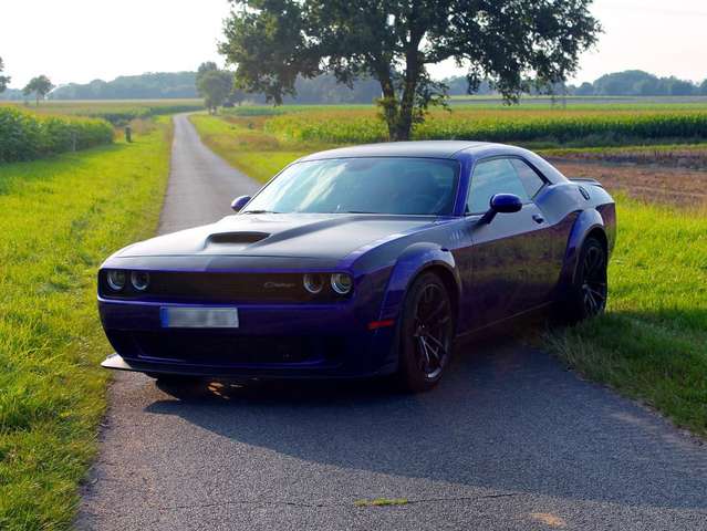 Imagine Dodge Challenger Challenger Automatik R/T Plus Scat Pack