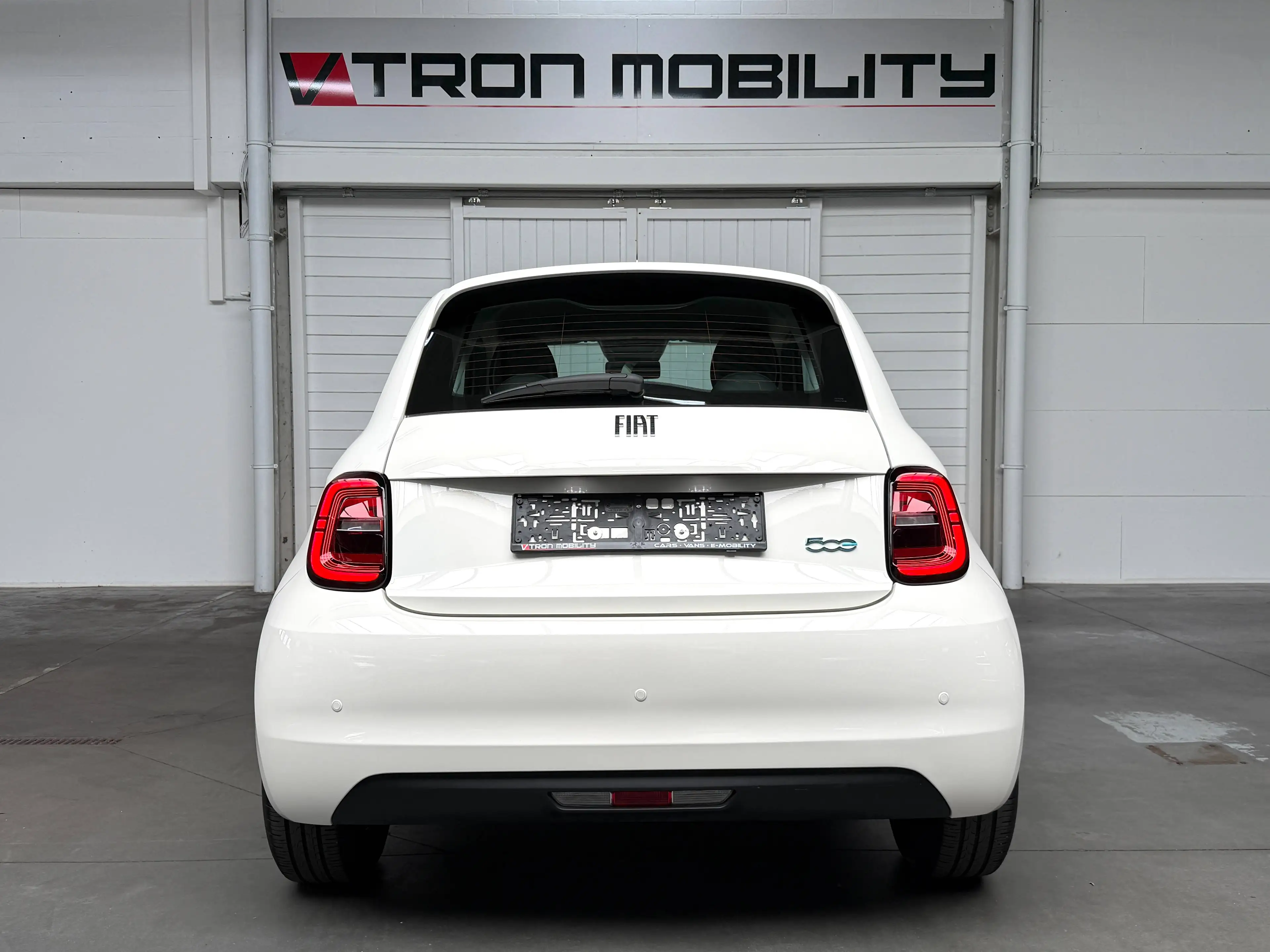 Fiat 500e 42kWh SOH93% DAB*CARPLAY/Android-Auto*NAVI*CC*PDC*Lane-ASS*AAC — photo 5