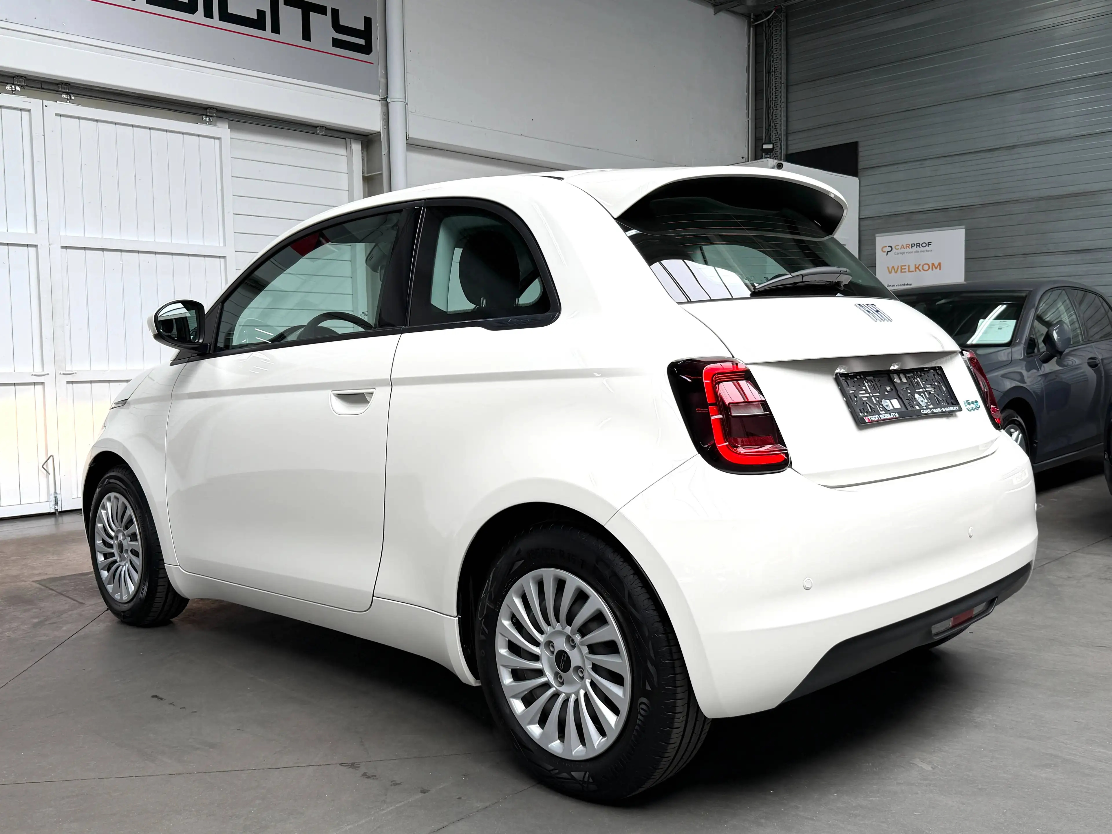 Fiat 500e 42kWh SOH93% DAB*CARPLAY/Android-Auto*NAVI*CC*PDC*Lane-ASS*AAC — photo 8