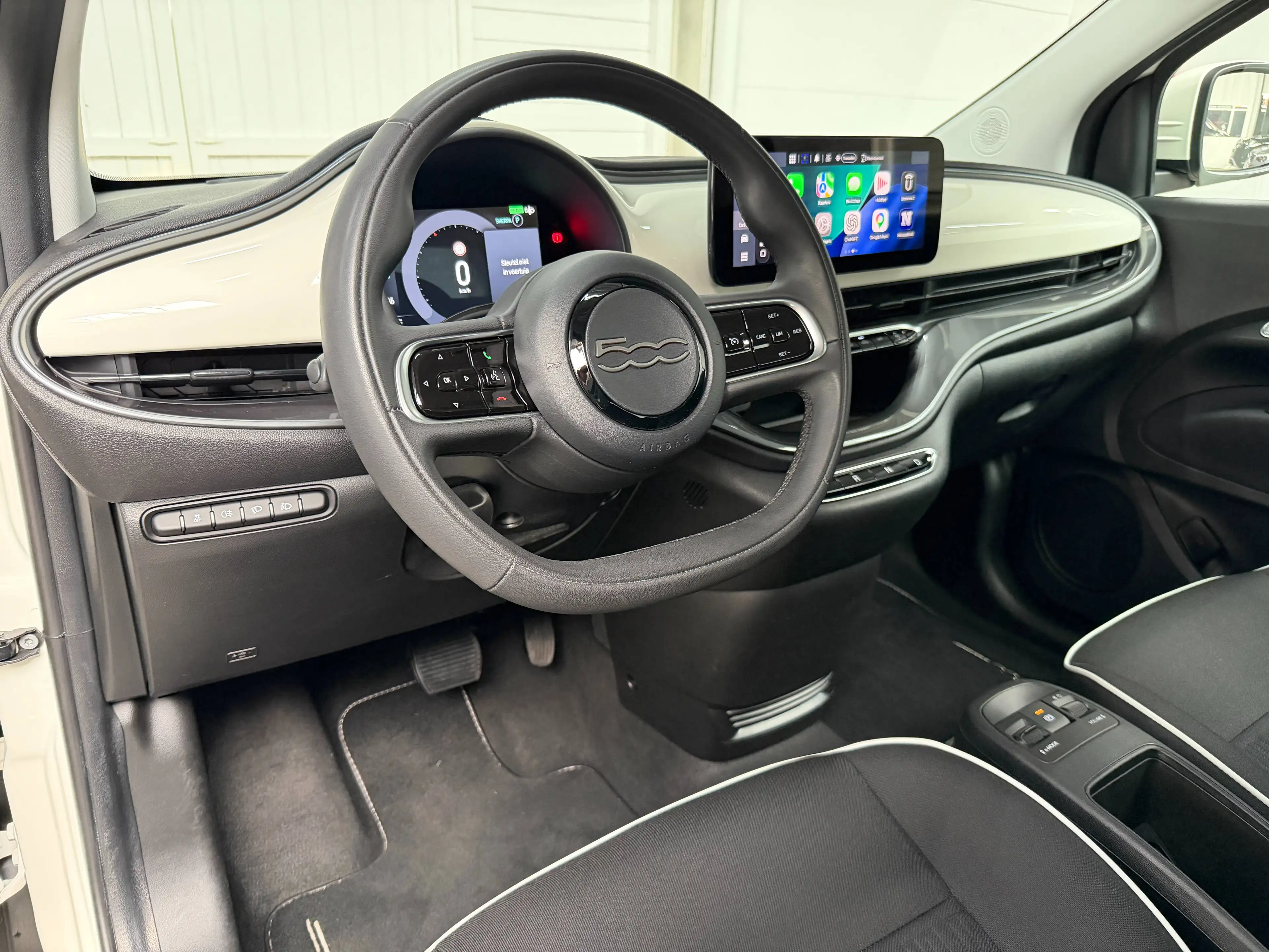 Fiat 500e 42kWh SOH93% DAB*CARPLAY/Android-Auto*NAVI*CC*PDC*Lane-ASS*AAC — photo 12